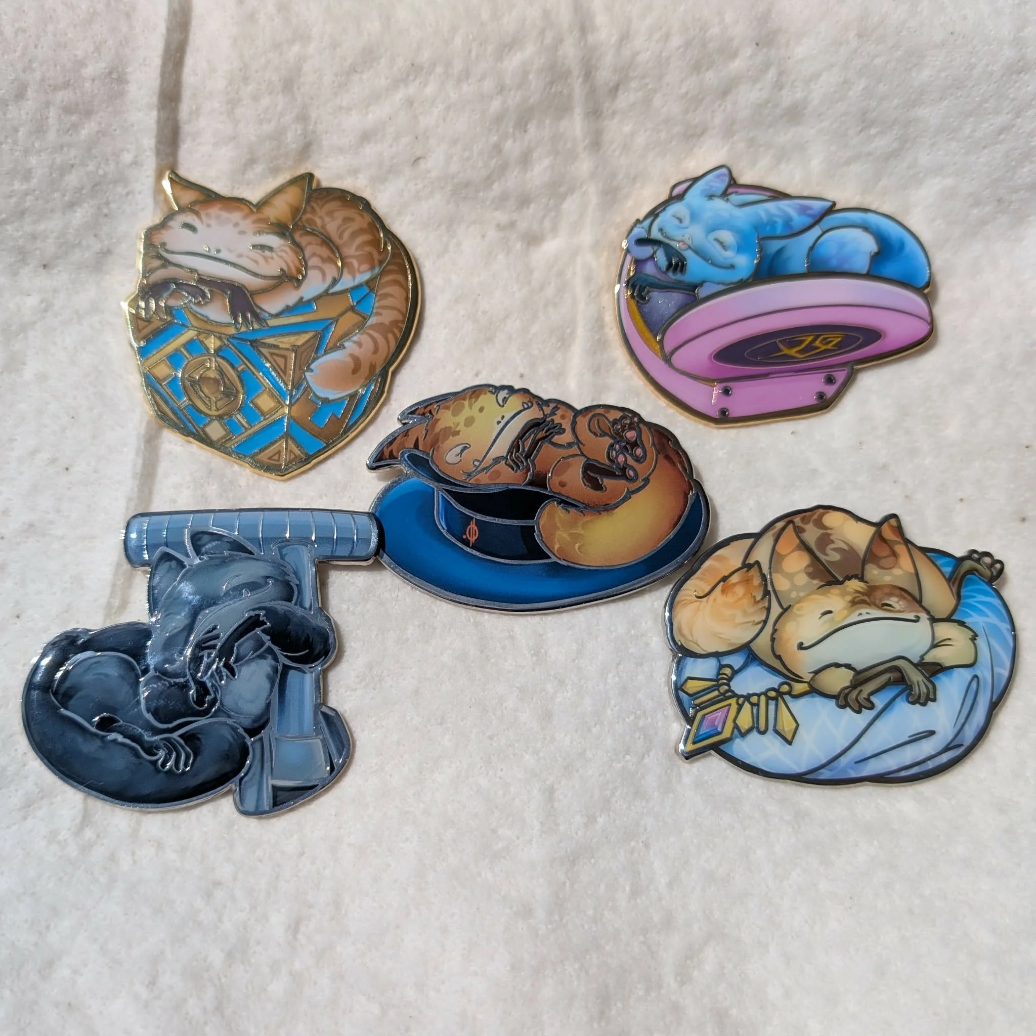Pins/Patches