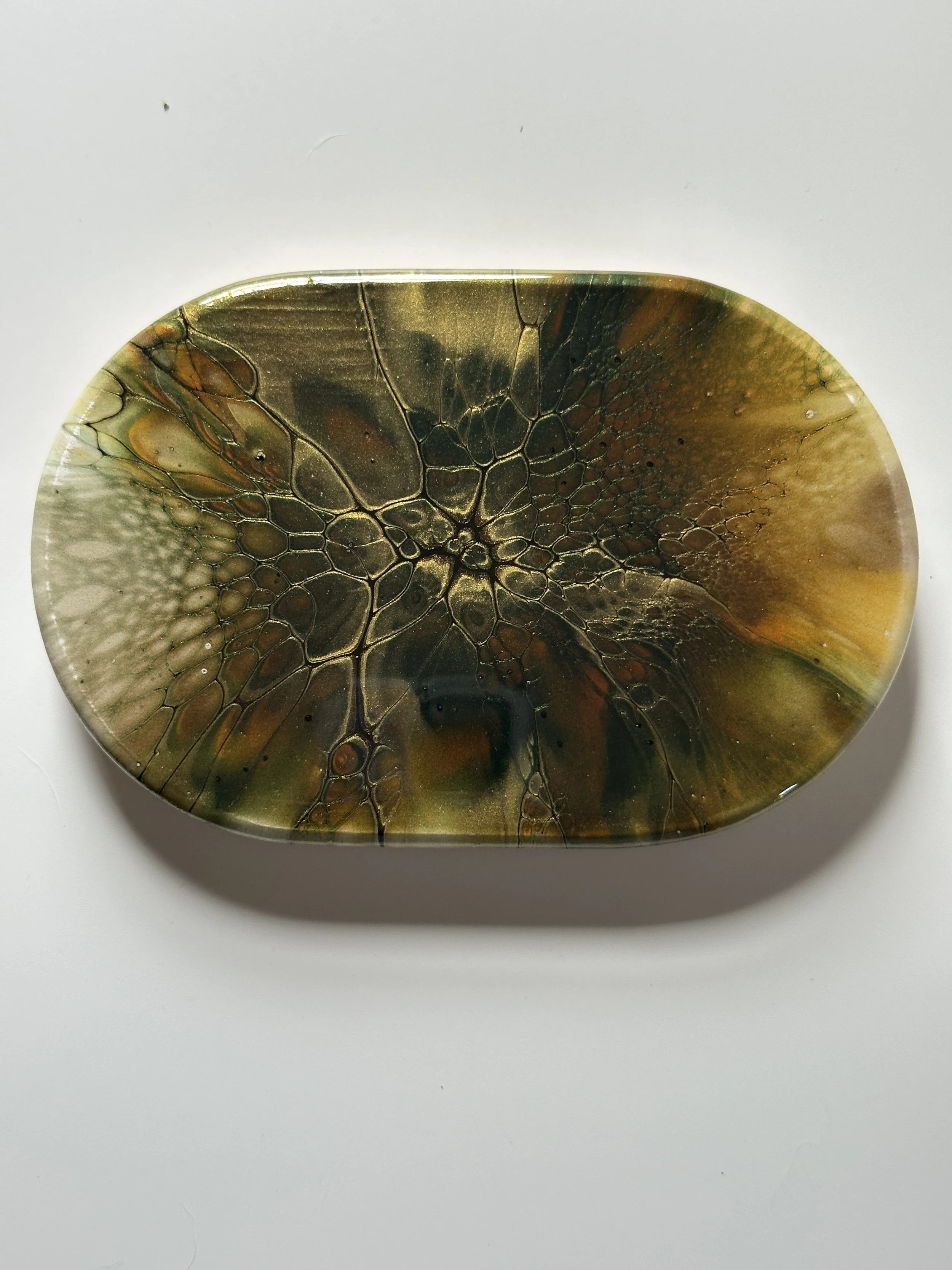 567-4" by 6" Oval Acrylic Bloom Base