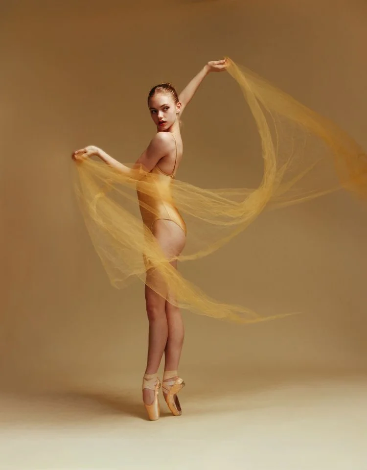 Oona Moon Frances by Jon Taylor