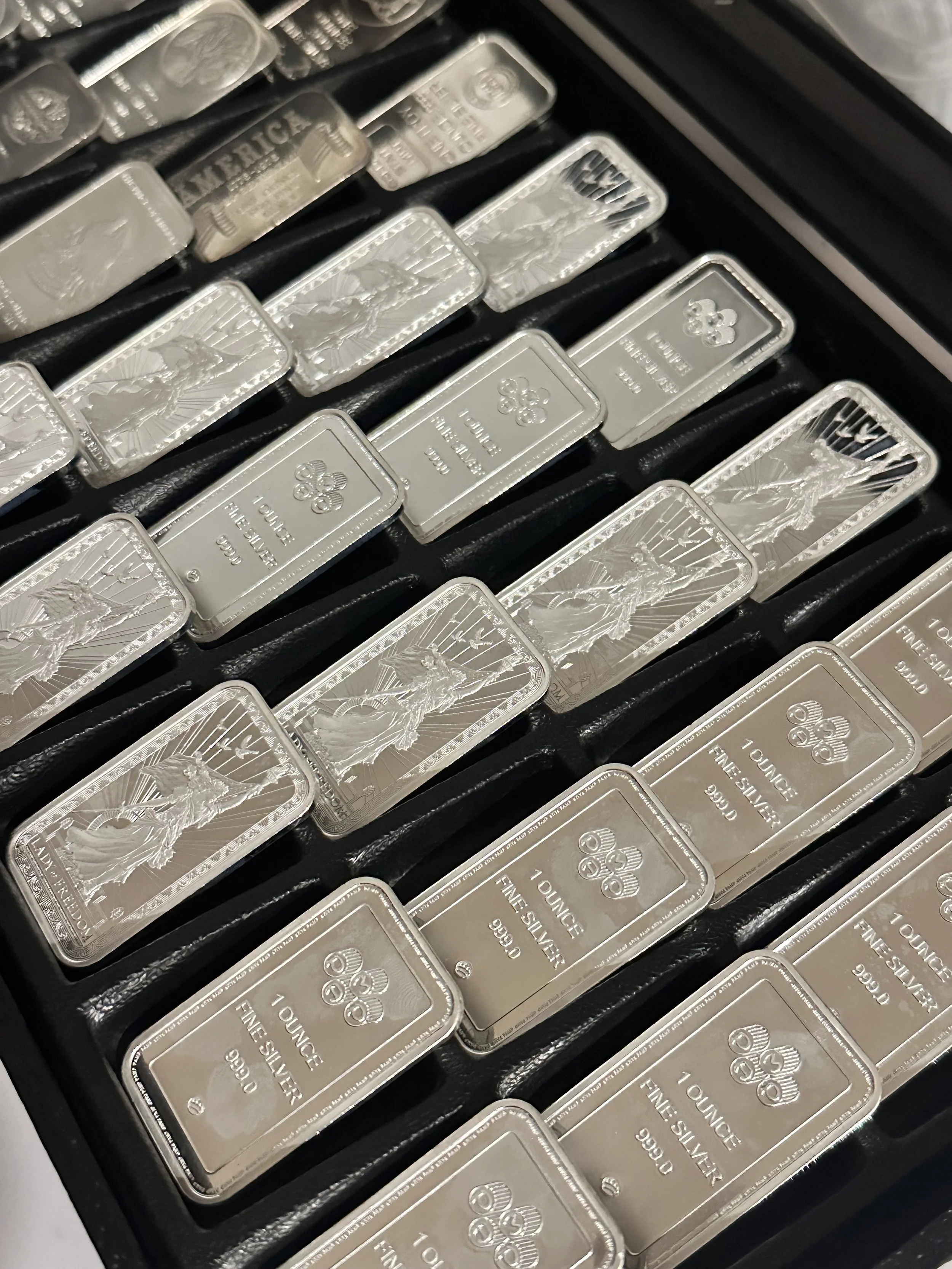 1 oz Silver Bar - PAMP USA