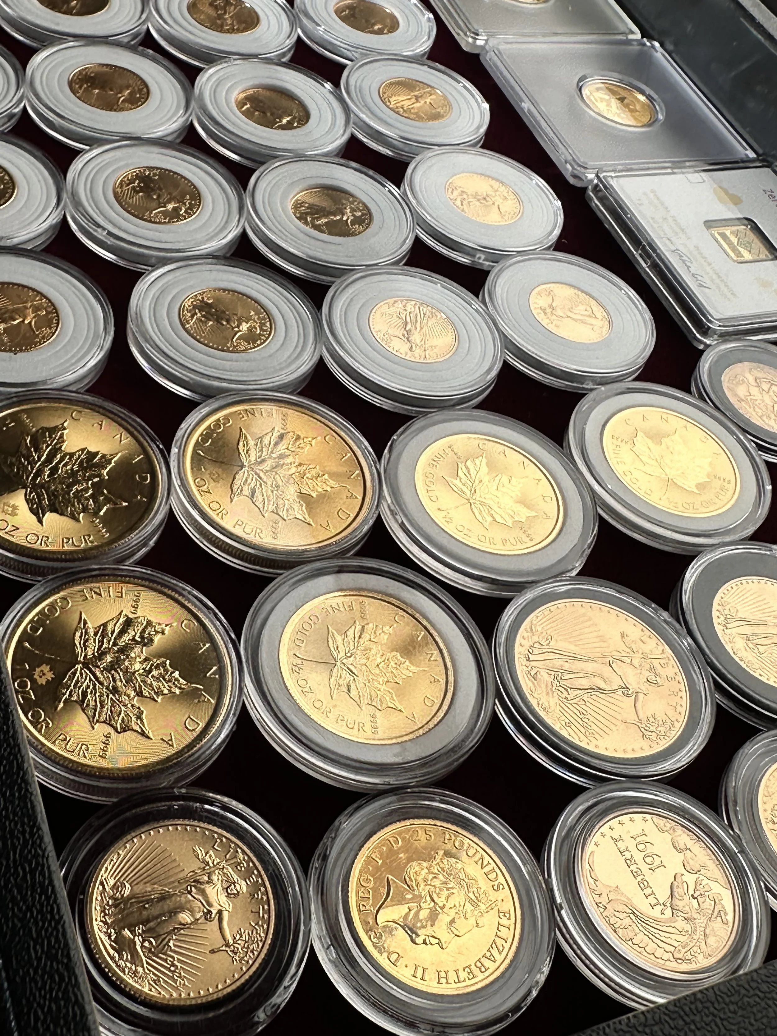 Canada 1 oz Gold Maple Leaf .9999 Fine BU (Random Year)