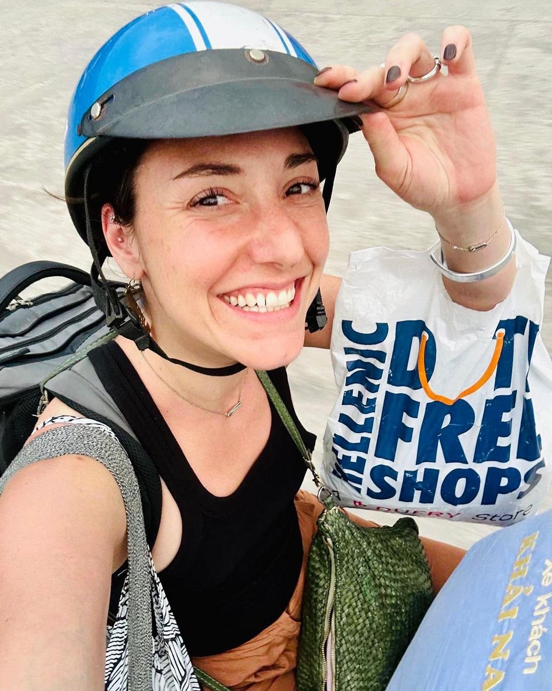 Traveling Light &amp; Living Lighter: Wisdom from the Road 🎒✈️