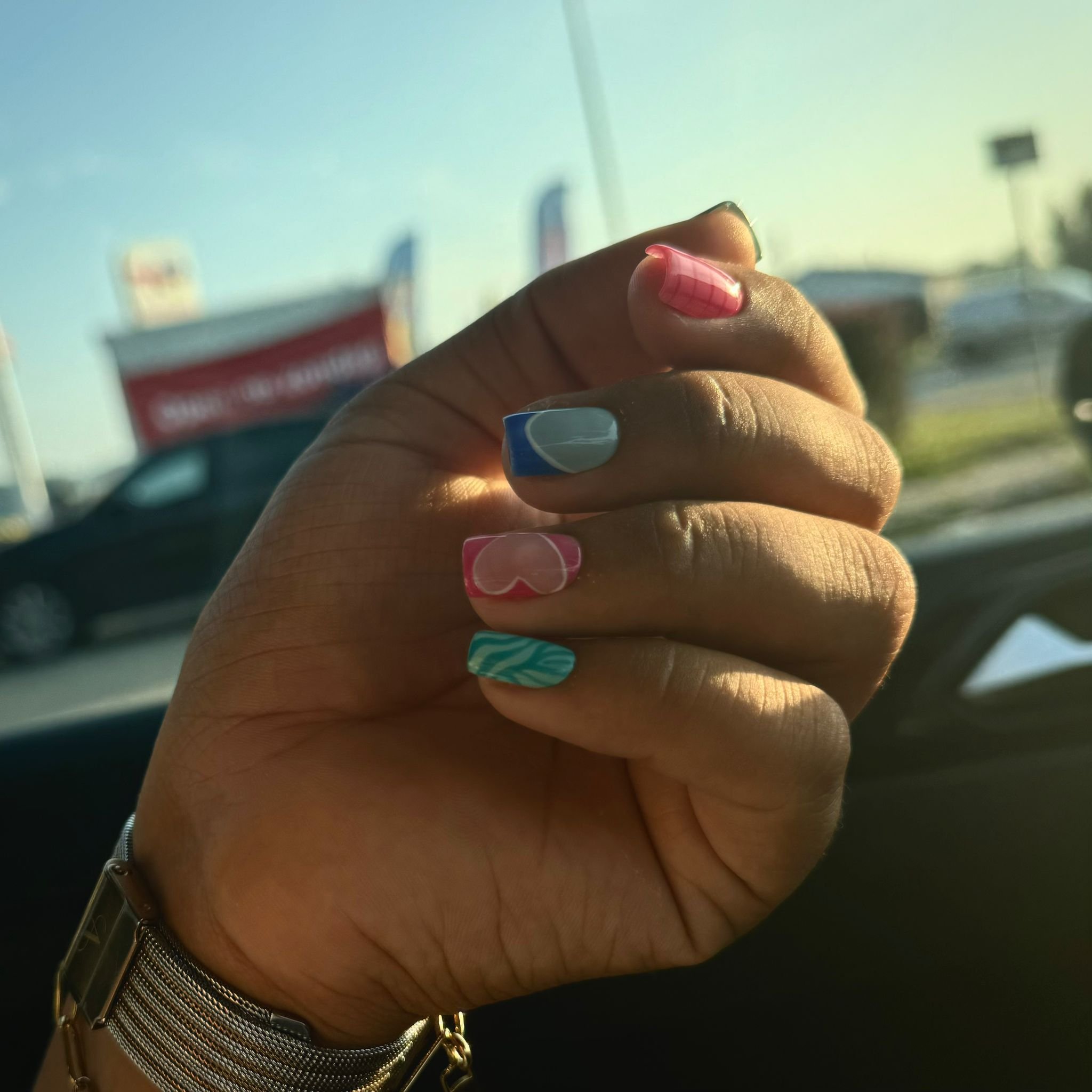 PressOn_FunkyDisco_OnItNails 6.jpeg