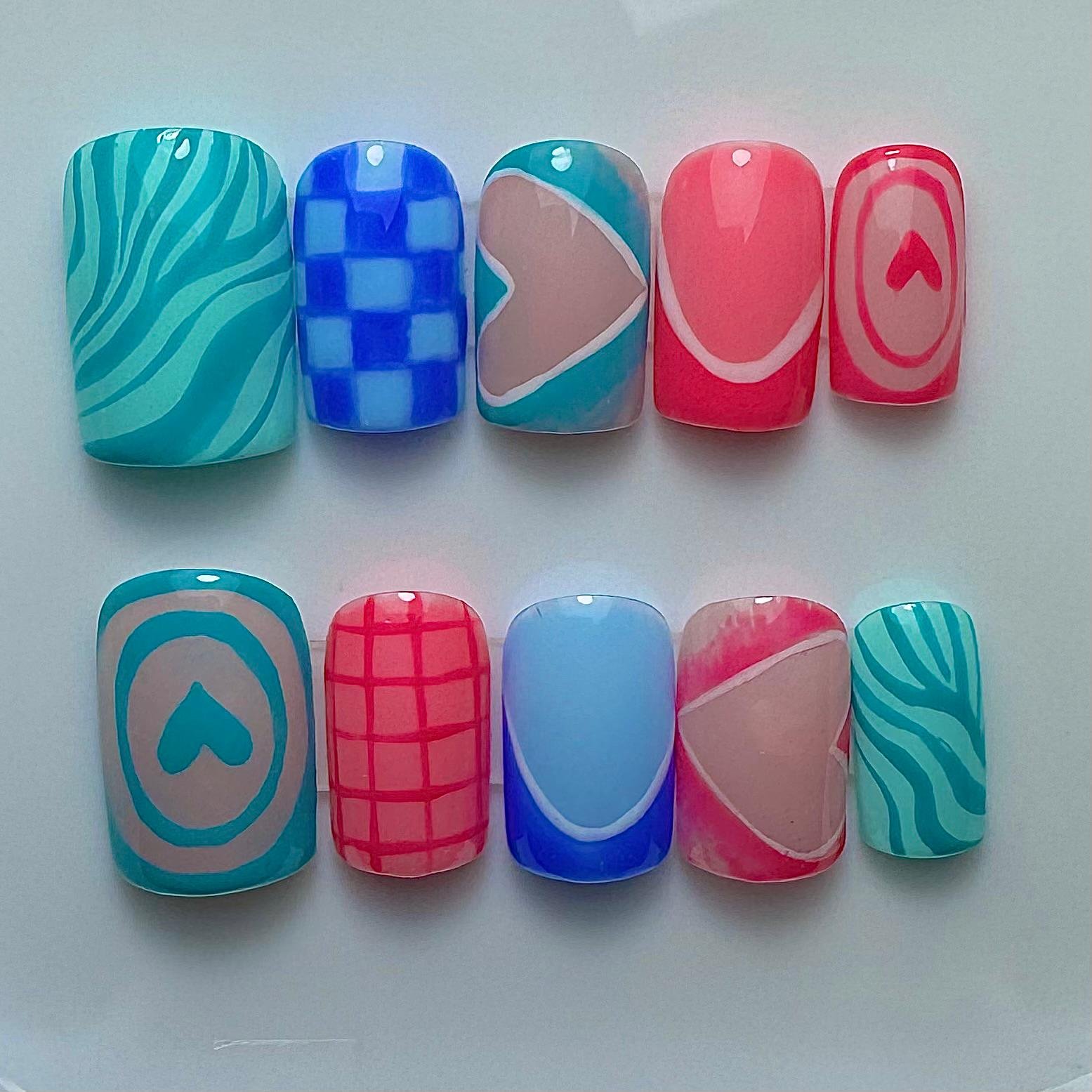 PressOn_FunkyDisco_OnItNails 2.jpeg