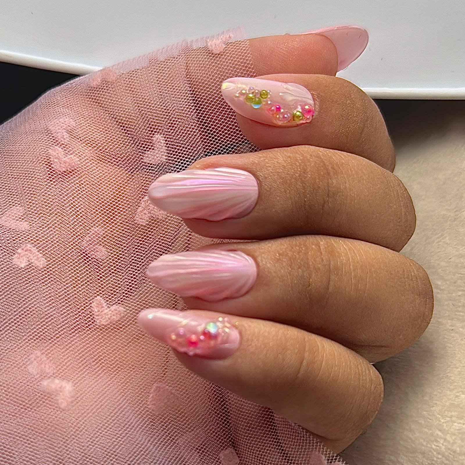 PressOn_MermaidTale_OnItNails 3.jpeg