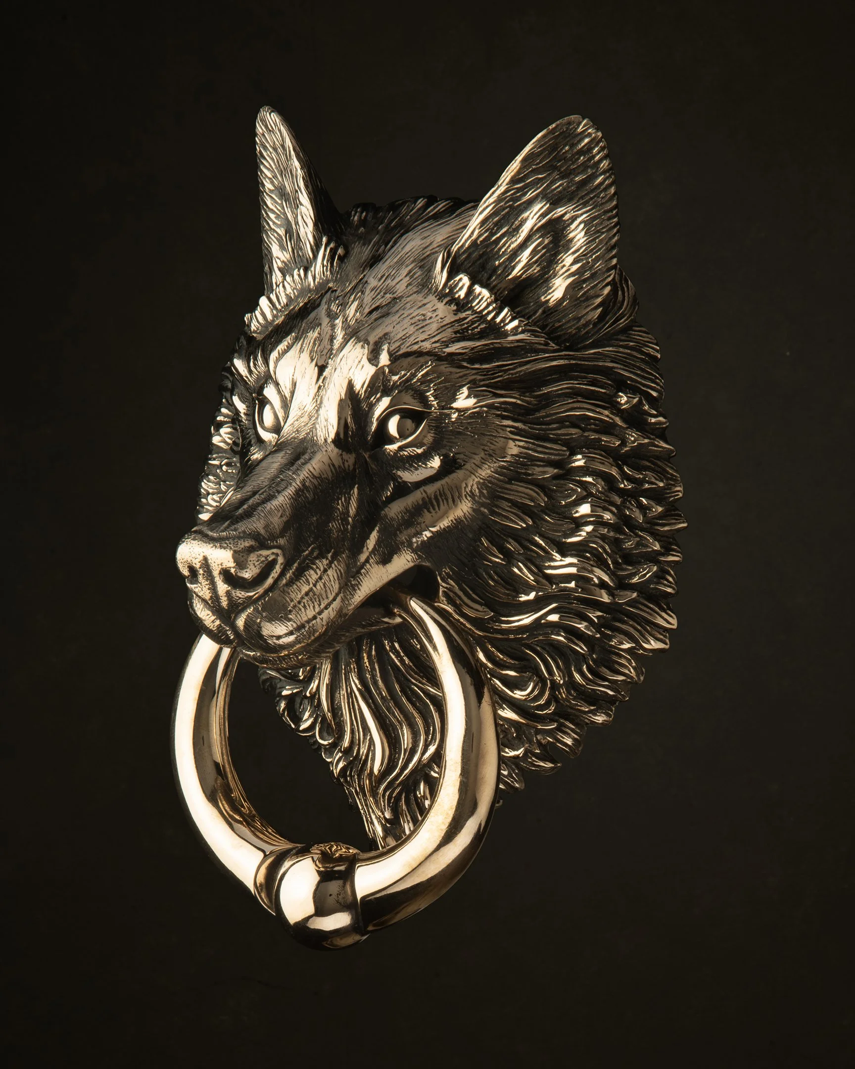 Wolf-Left-web.jpg