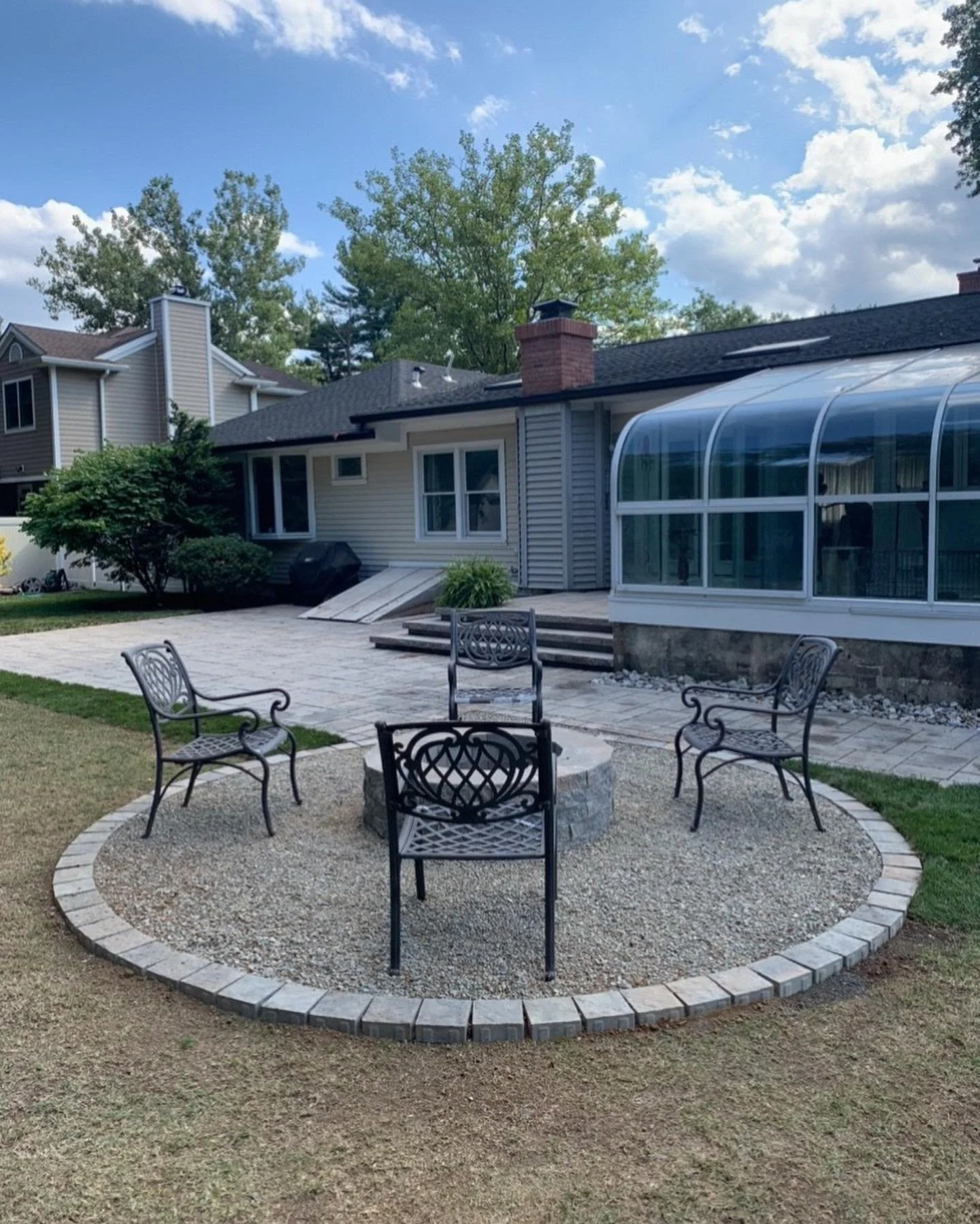 what a difference! after and before!  #mountainsidenj call/text 908-917-0147 for a free estimate!  #landscaping #smallbusiness #smallbusinessnj