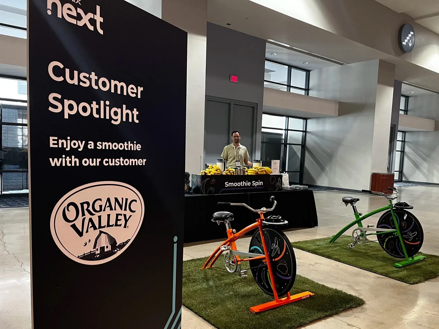 Organic Valley Smoothie Spin booth