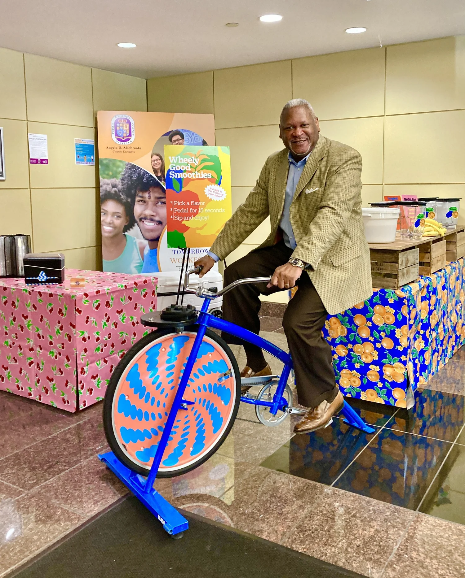 A full-service Wheely Good Smoothies activation with branded display