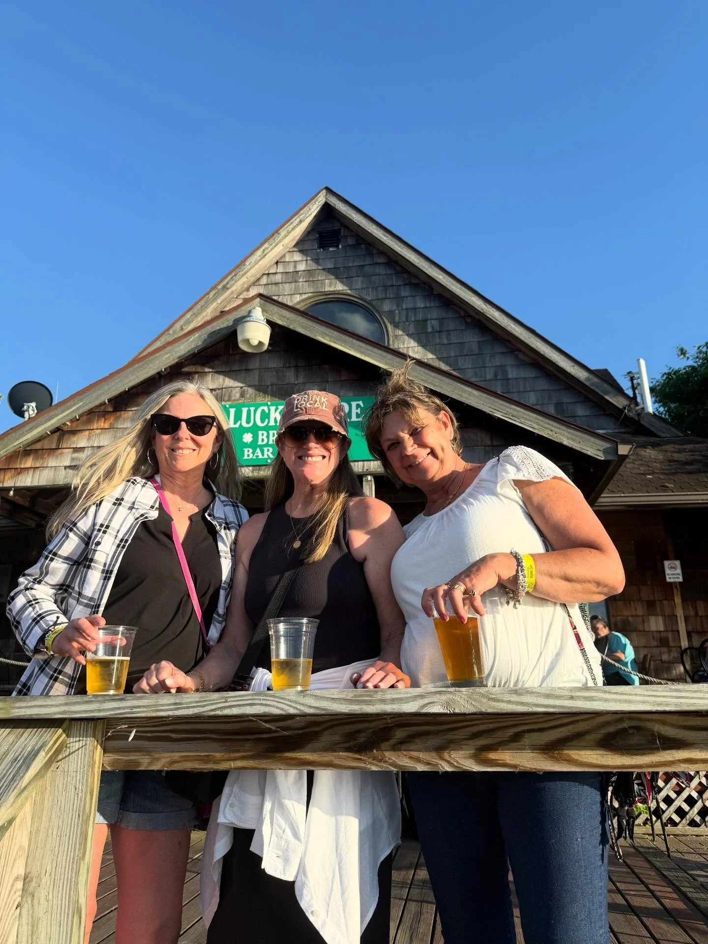 What a perfect day to be by the lake! ☀️🍻

Join us at Lucky Hare Brewing Bar &amp; Grill and soak up the sunshine with great food, cold drinks, and waterfront views.

🥞 Brunch served from 10 AM&ndash;1 PM
🍔 Regular menu available from 1 PM&ndash;8