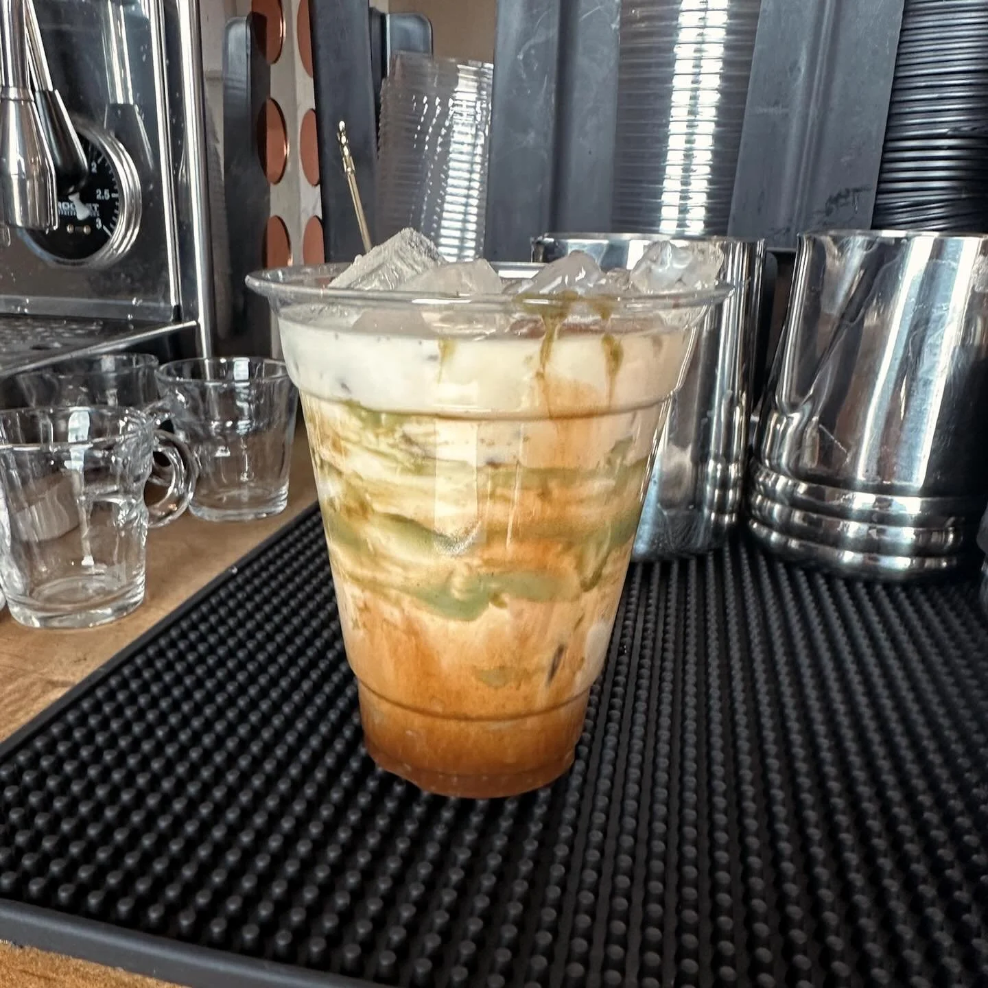 Pistachio ice latte ☕️💚

#pist&agrave;cchio #coffee #mobilebar #chicago #fyp