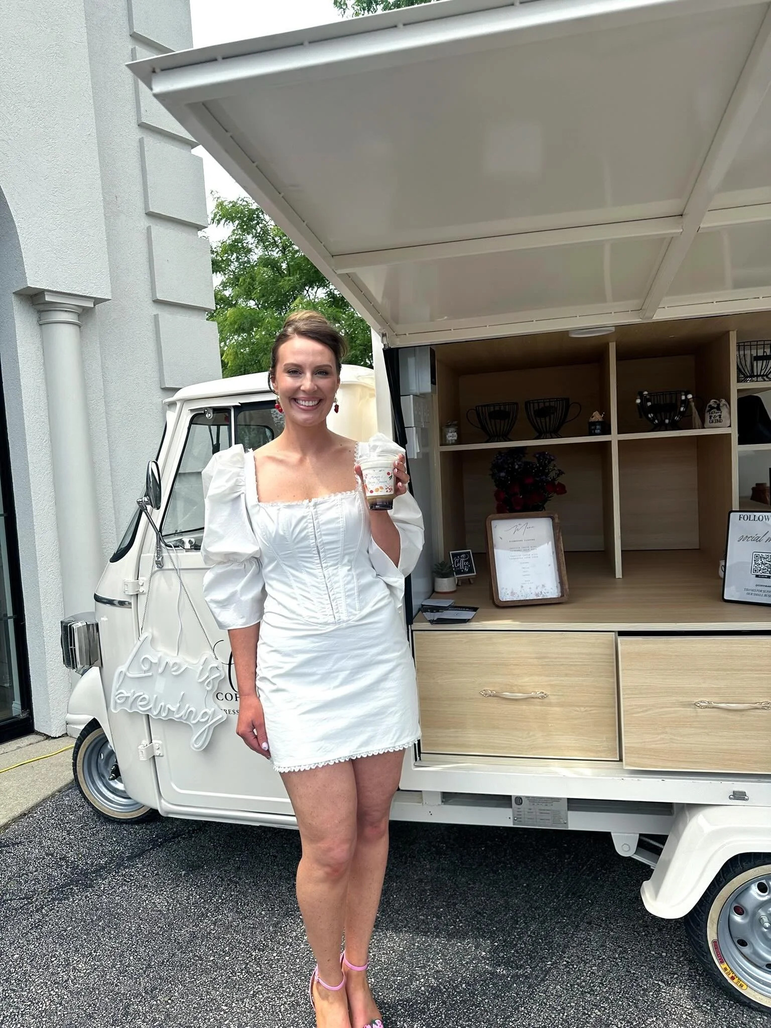 Tuk Tuk First private event and it was a great success! Want to elevate your next event, book Tuk Tuk✨

#privateevent #chicago #barista #coffee #trending