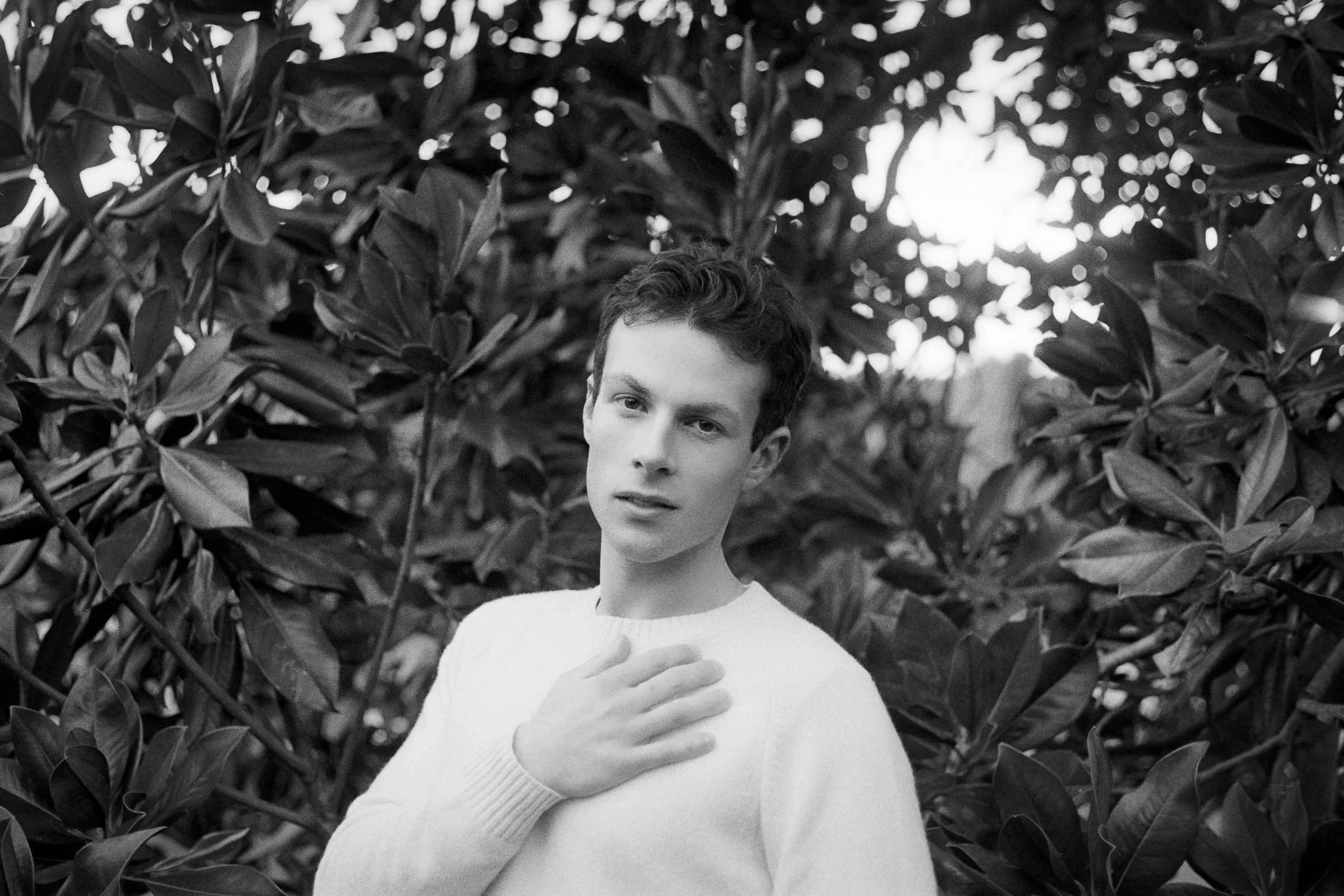Simon (B+W)