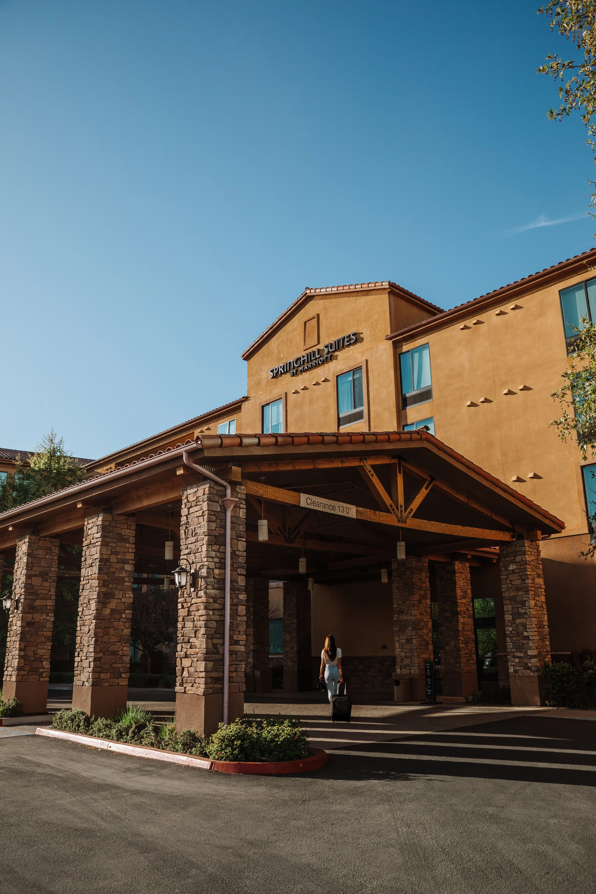 6V2A1529 copy_Afterlight.JPG