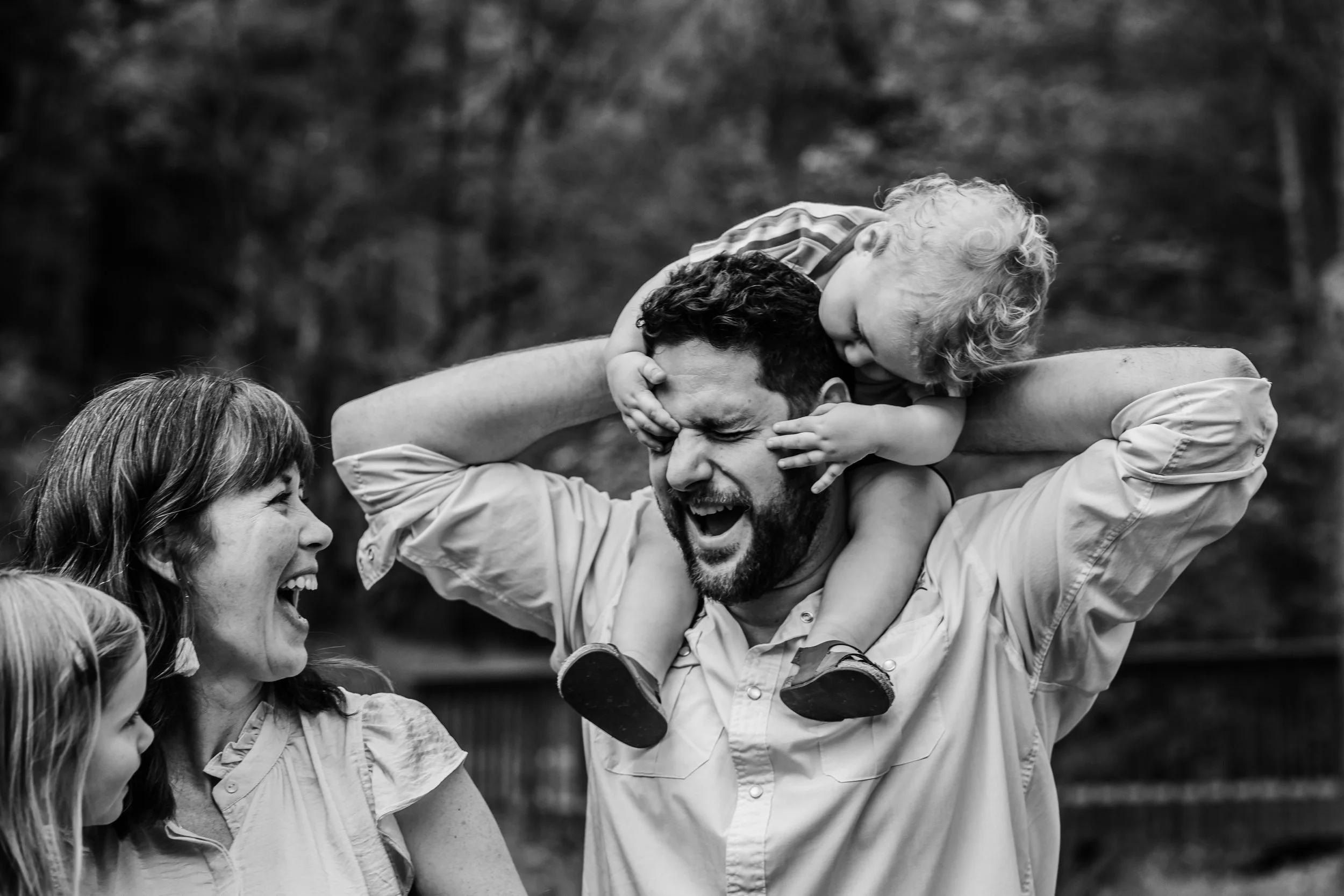 Shumaker Family 2022-122.jpg