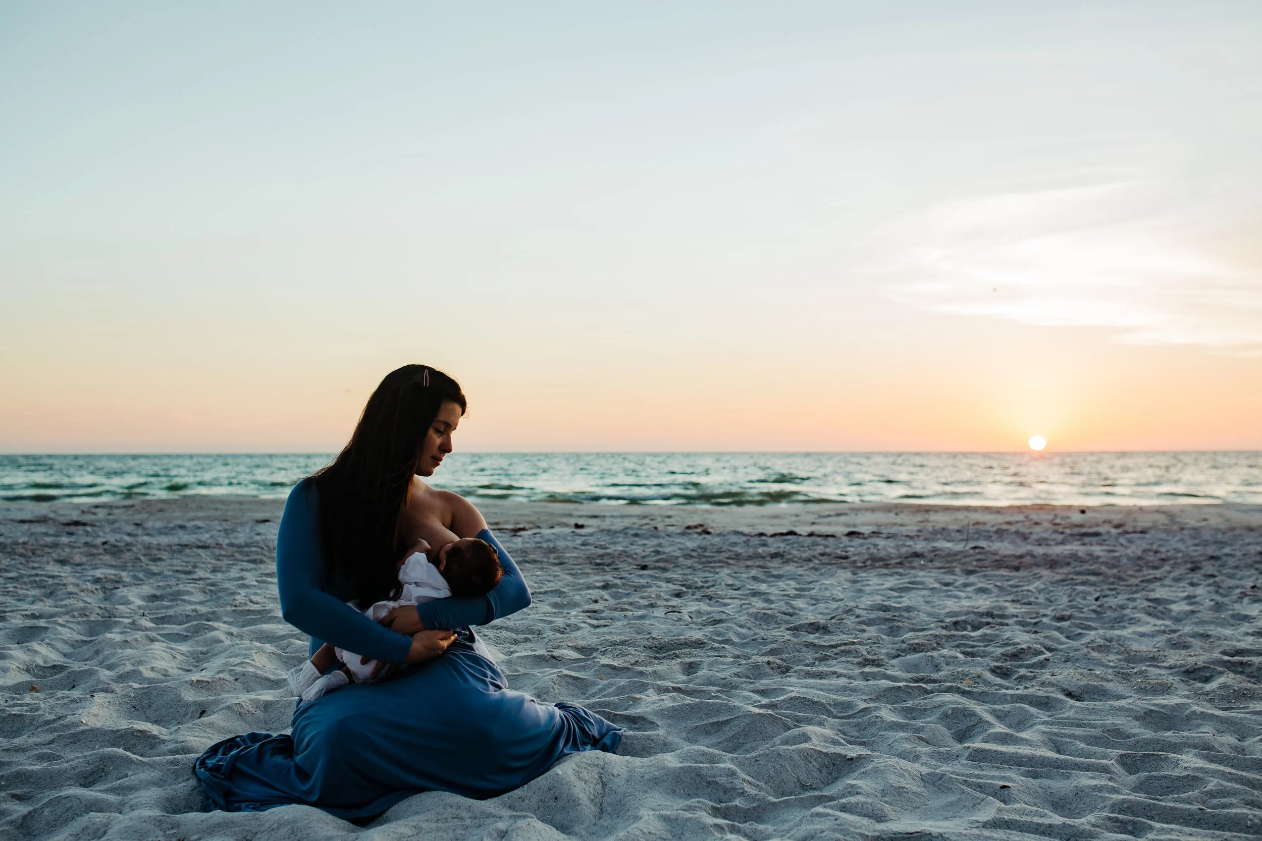Newborn Beach Session-071.jpg
