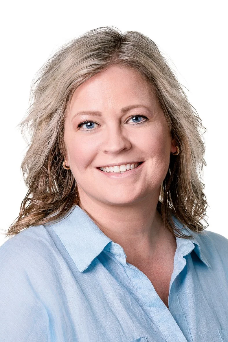 Britta Personal Branding Headshot -1.jpg