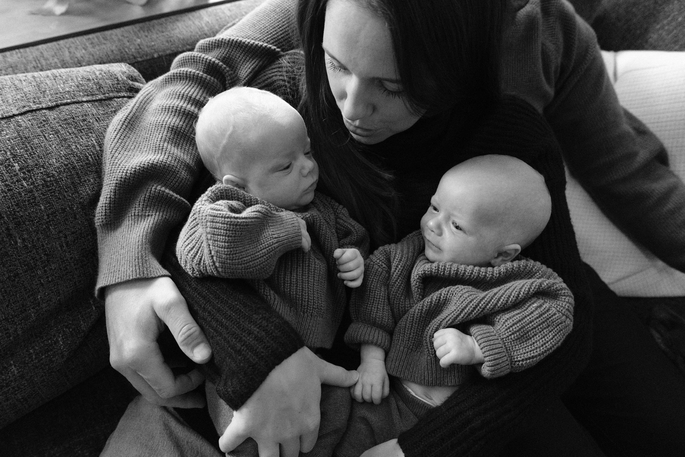 Toronto & Etobicoke Twin Newborn Photoshoots In Home