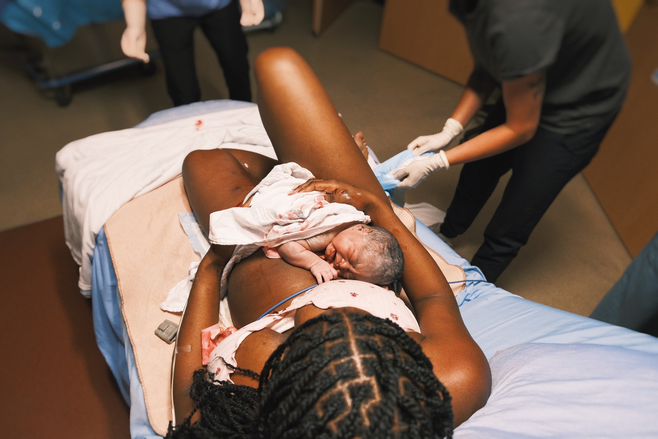 Mount Sinai Hospital labour room prepared with doula comfort tools in Toronto