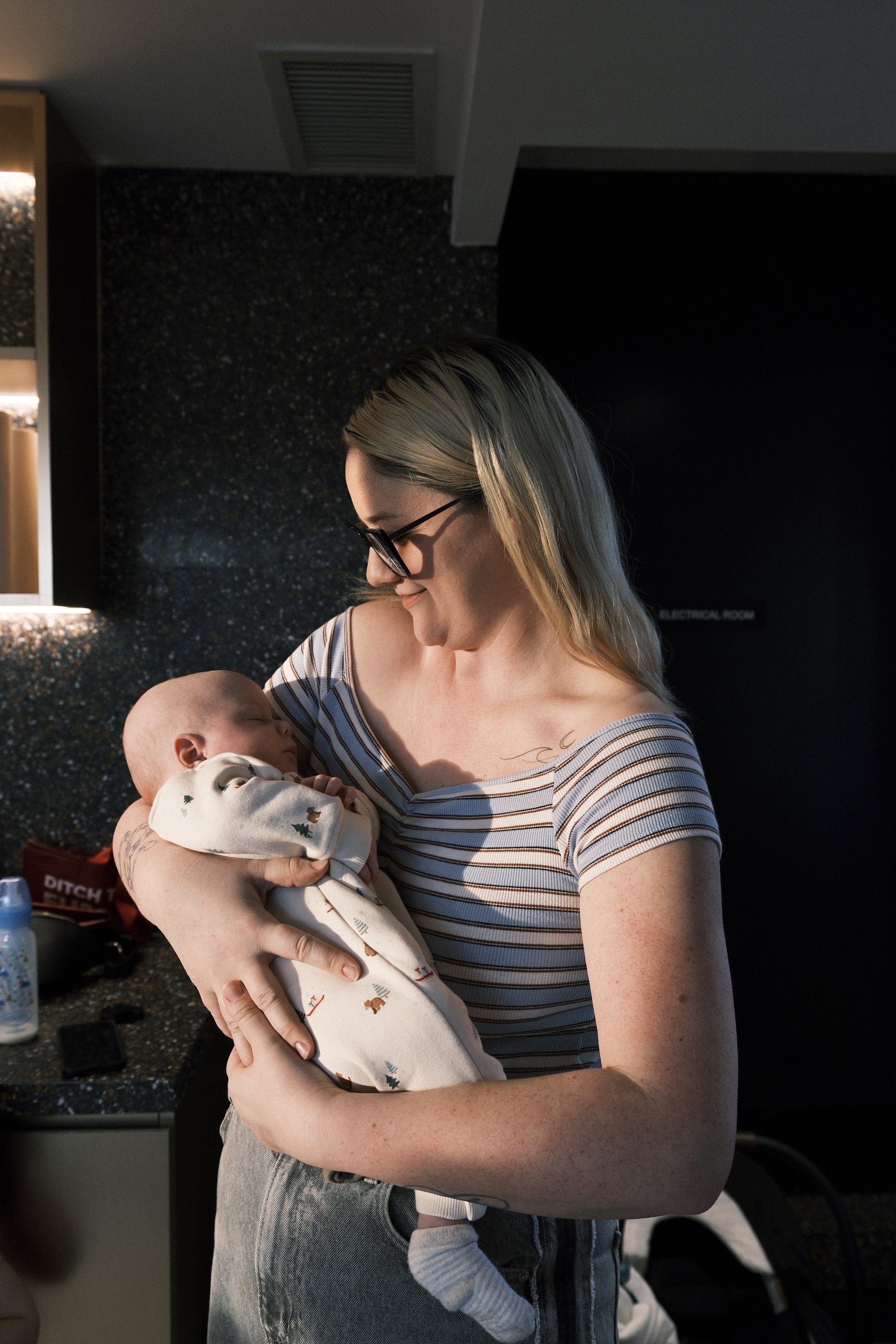 Doula Services in Collingwood, Stayner, Ottawa, Wasaga Beach, Barrie, Birth Doula, Palliative Caregiver, Death Doula, Postpartum Doula