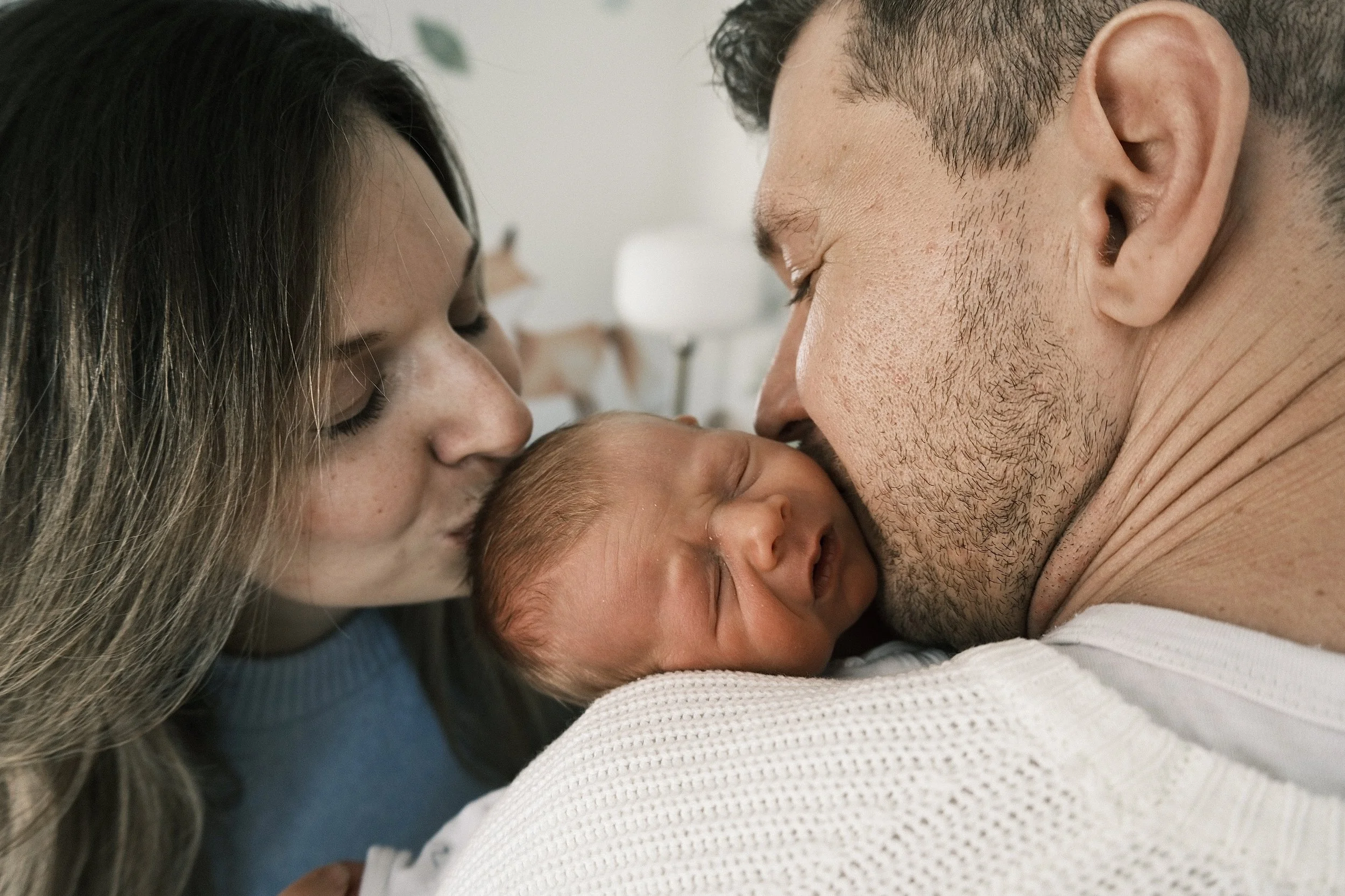 Etobicoke & Toronto In-Home Newborn Family Photography for Postpartum