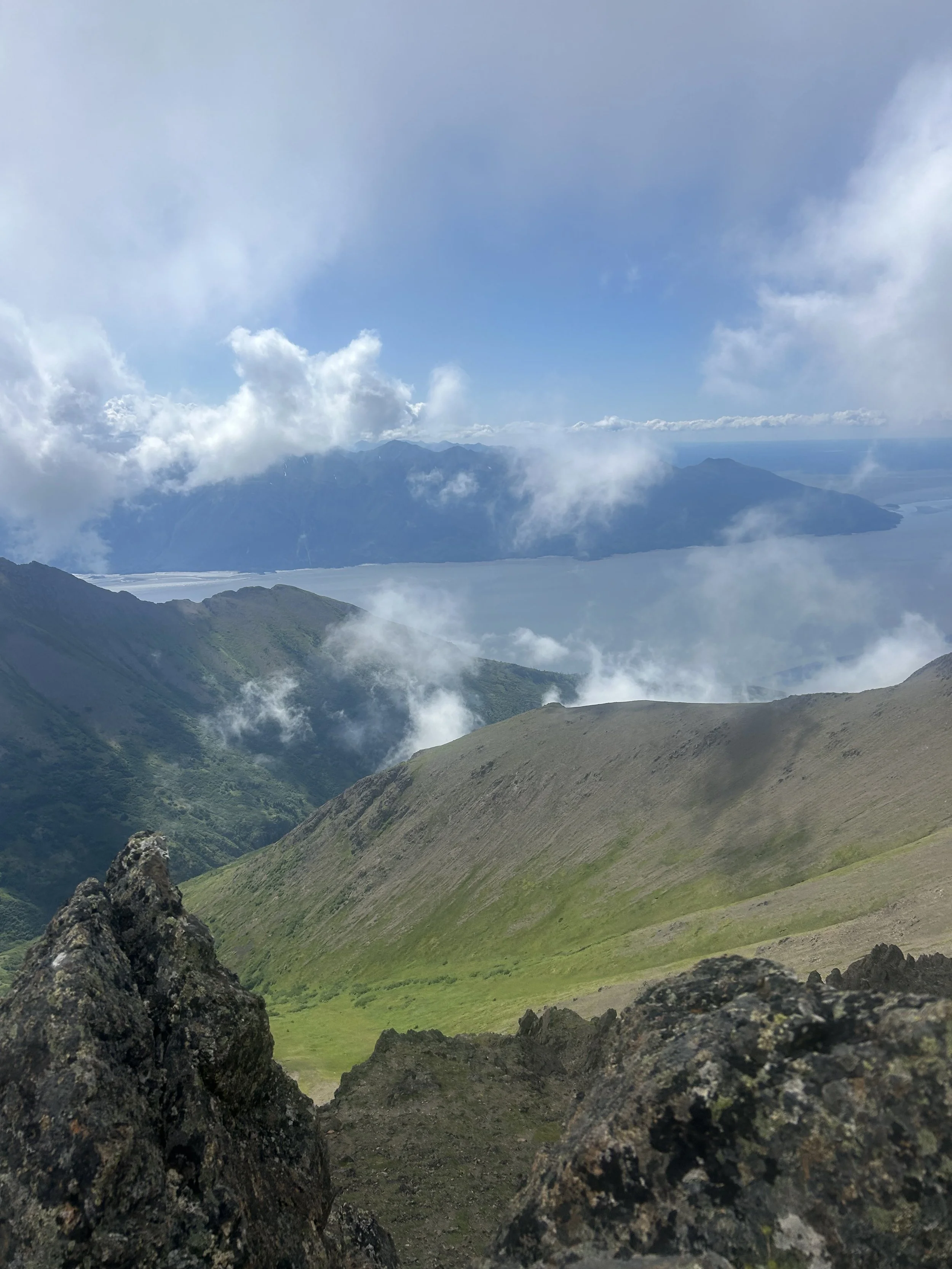 McHugh Peak rises above Alaska’s Chugach State Park, offering breathtaking views of rugged mountains, alpine trails, and pristine wilderness.