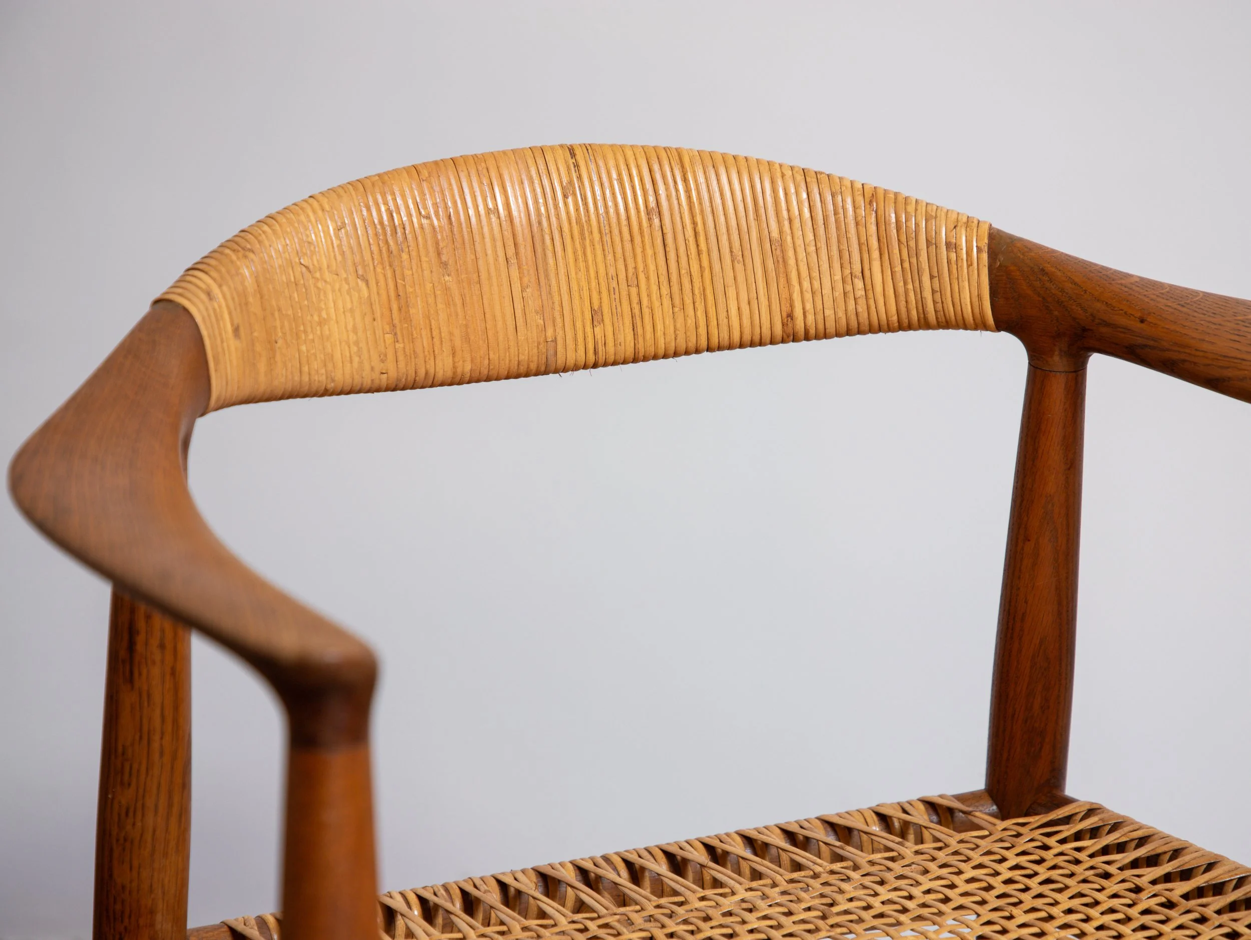 OAM_Original_JH_501_Wegner_Round_Chairs_Cane-12.jpg