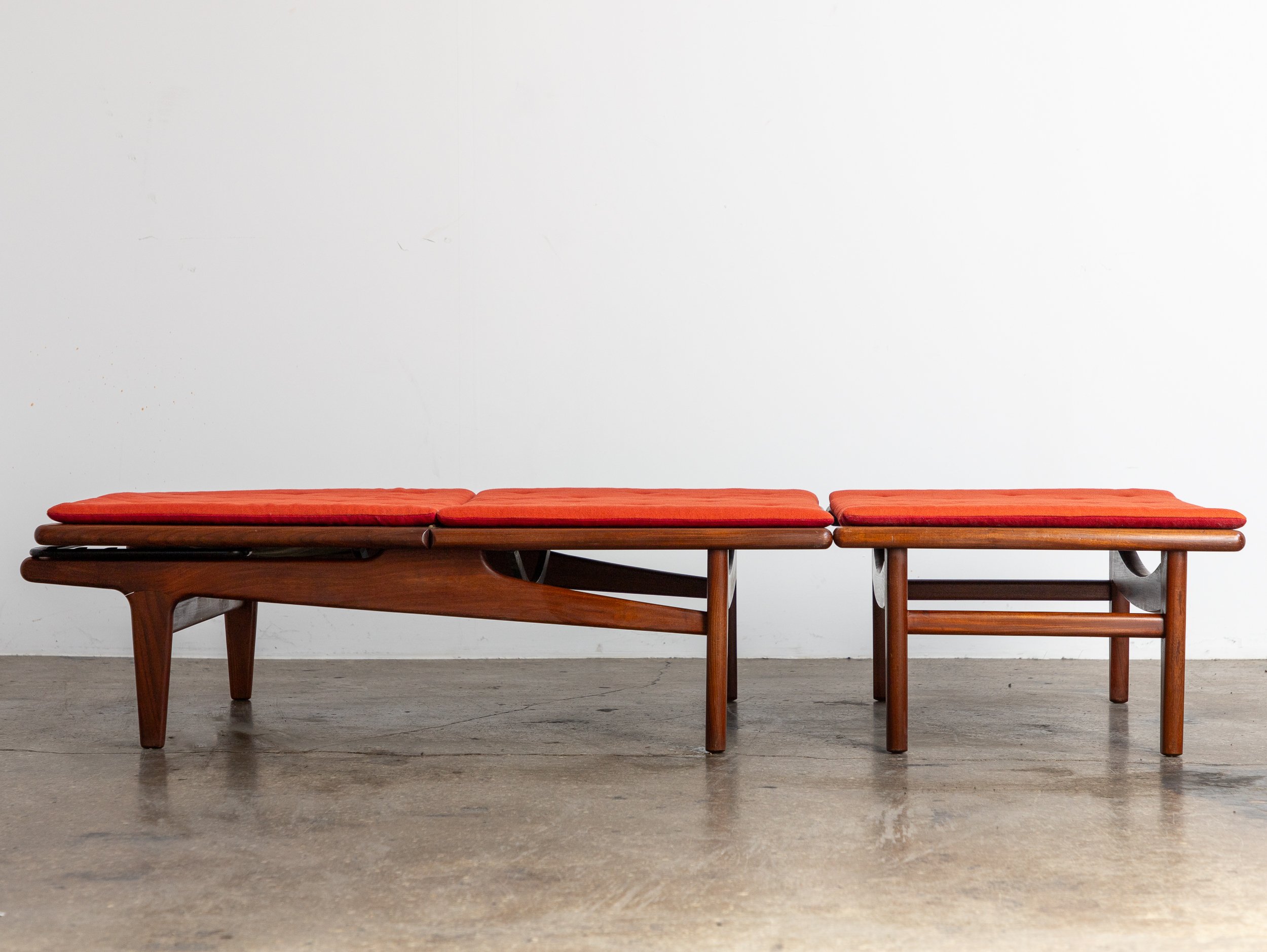 OAM_NYC_Hans_Wegner_GE_1_Daybed_Ottoman-3.jpg