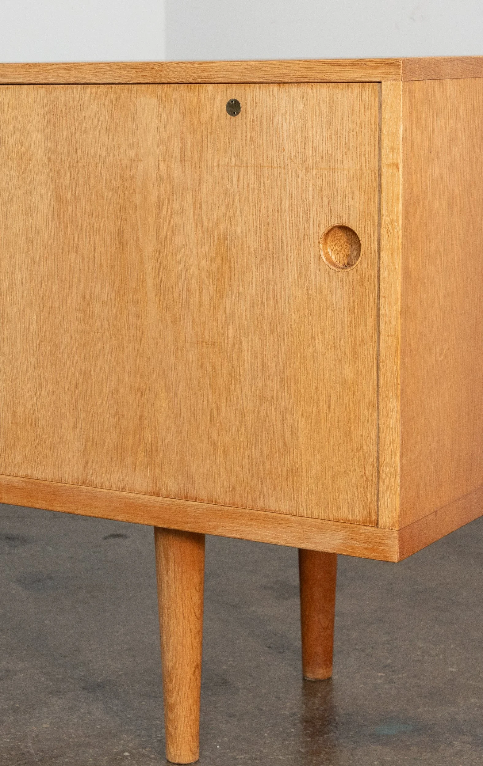 OAM_Hans_Wegner_White_Oak_Cabinet-12.jpg
