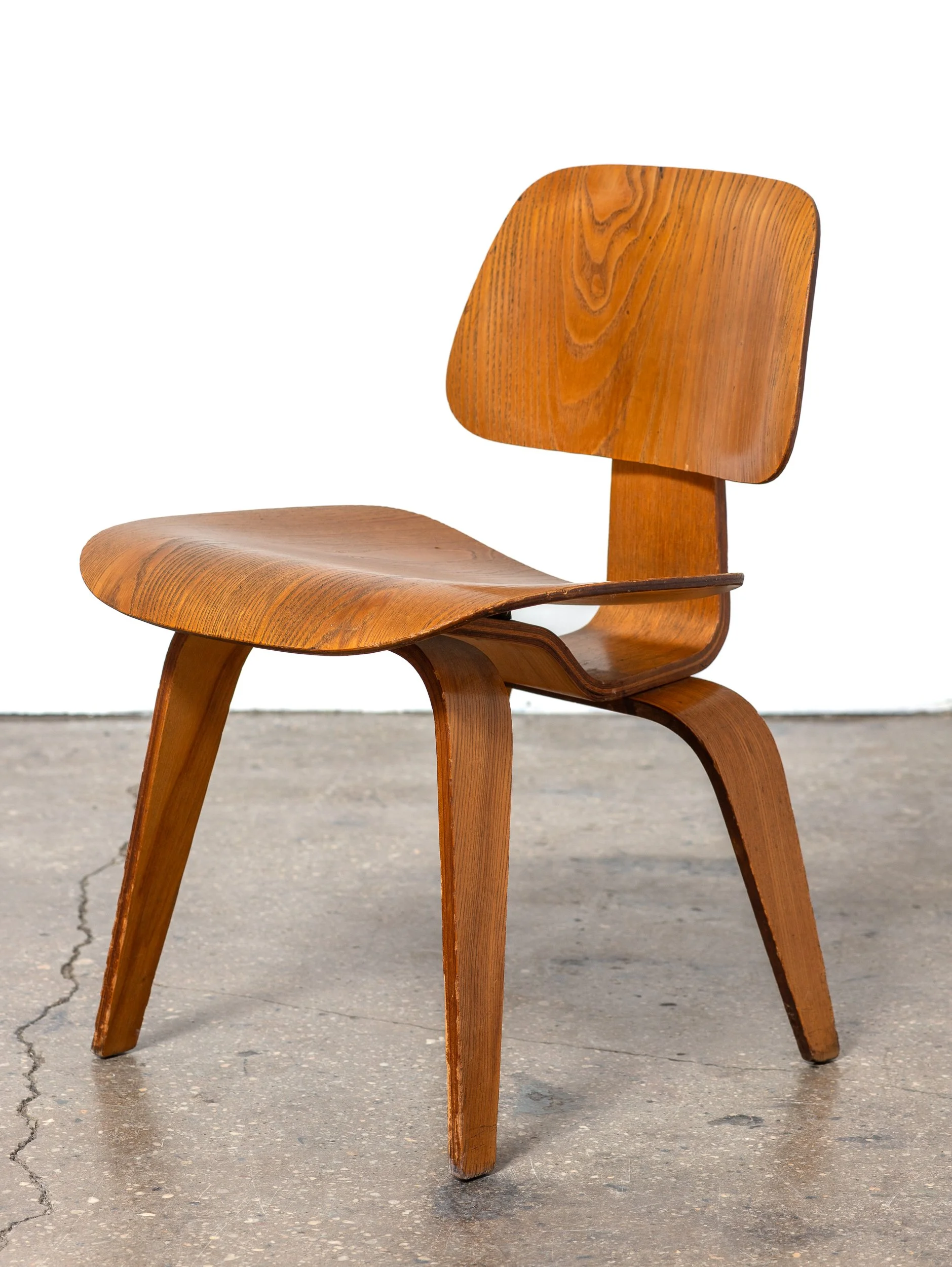 OAM_Eames_DCW_in_ASH - two available-11.jpg