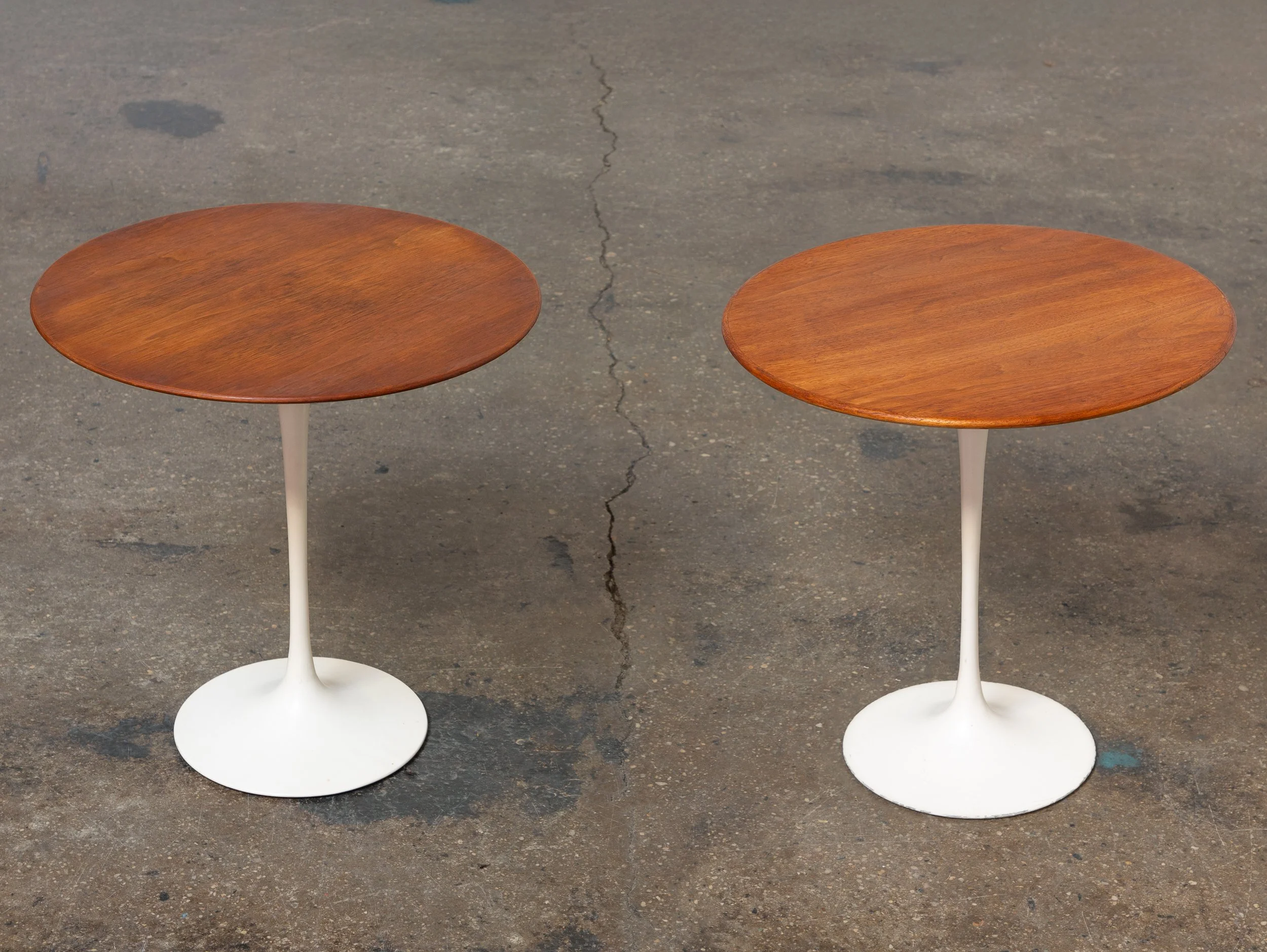OAM_Pair_Knoll_Saarinen_Tables_Pair-1.jpg