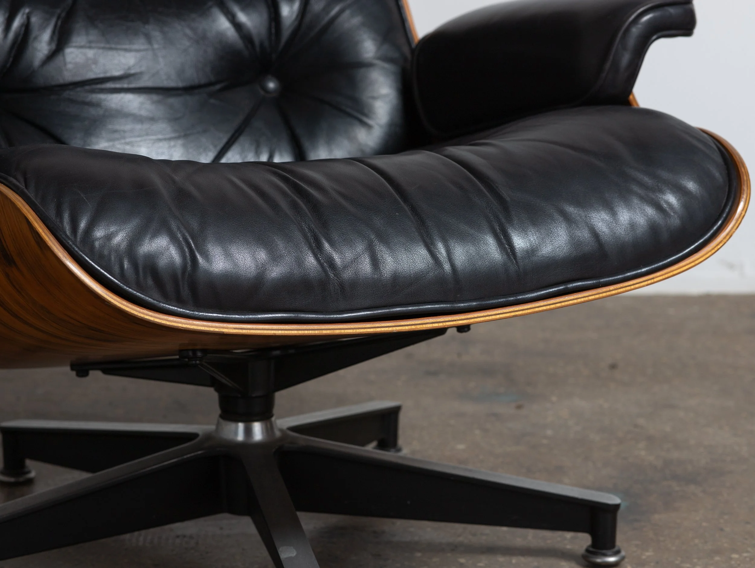 OAM_Eames_670_671_Lounge_Otooman_Rosewood-9.jpg