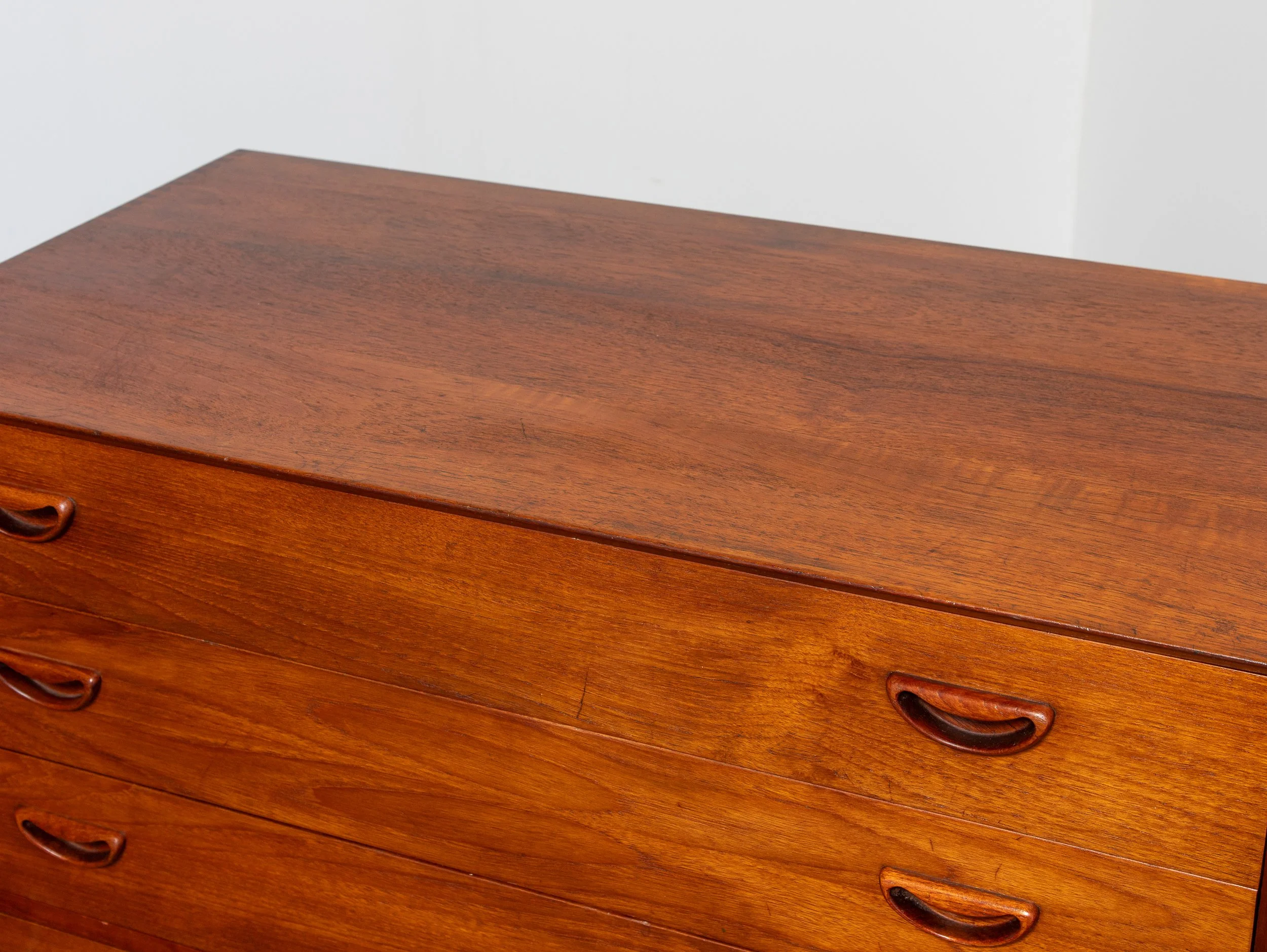 OAM_Peter_Hvidt_Dresser_Number 2-11.jpg