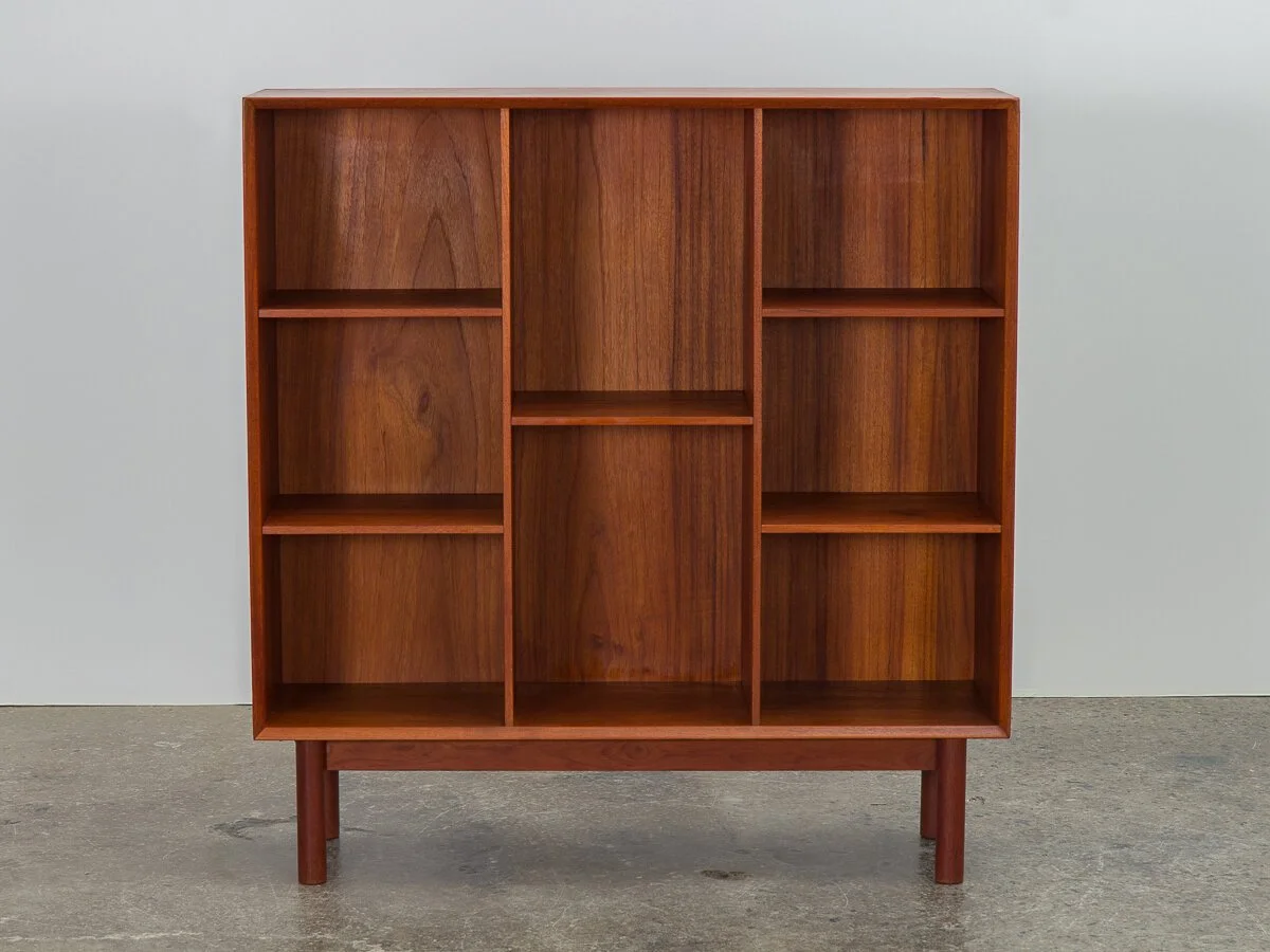 OAM_NYC_Peter_Hvidt_Bookcase-2.jpg
