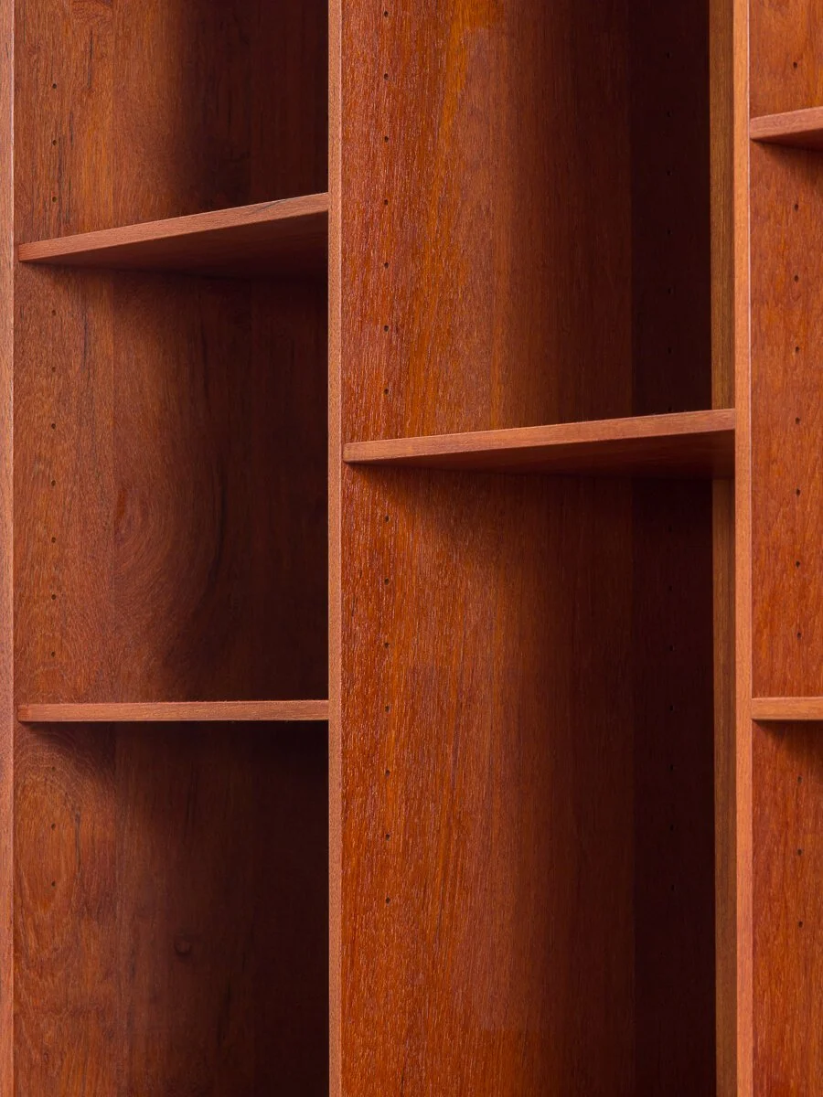 OAM_NYC_Peter_Hvidt_Bookcase-8.jpg