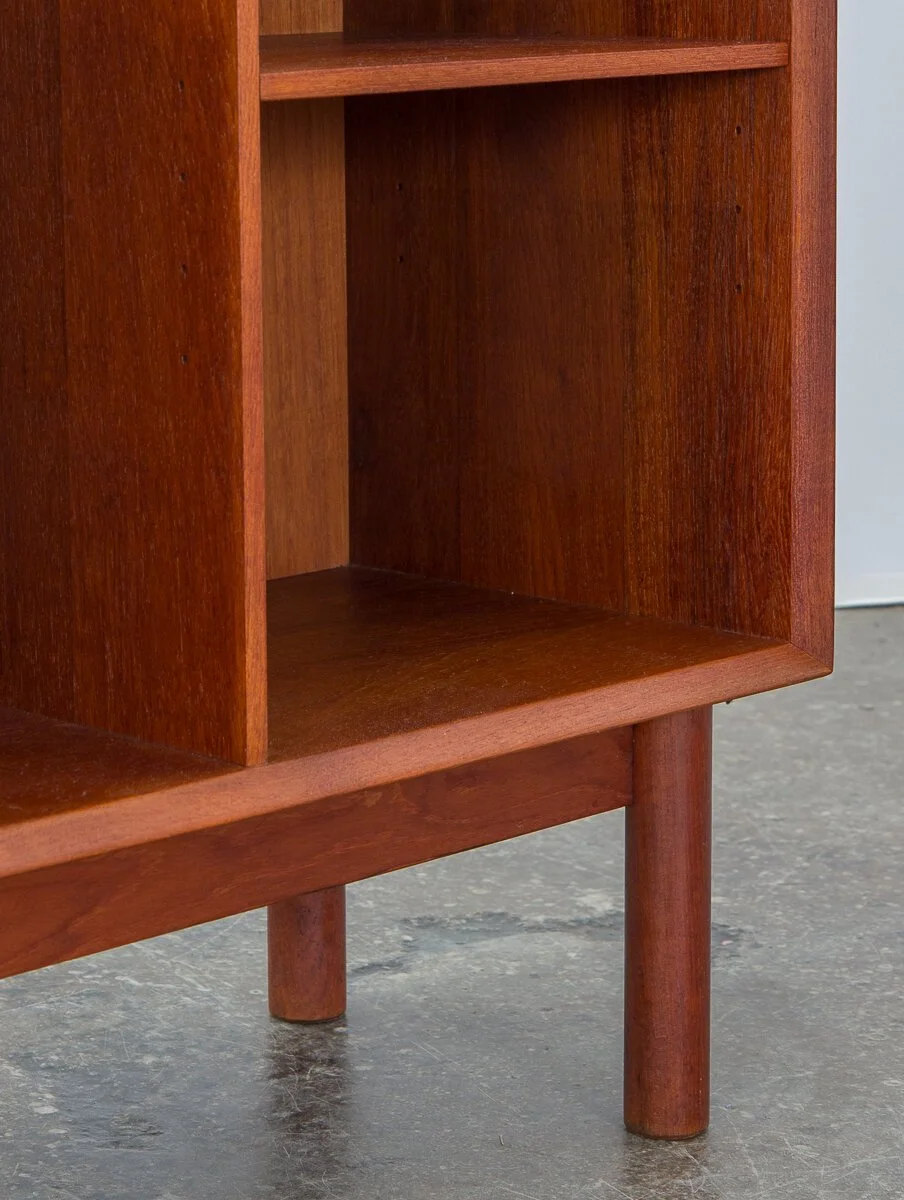 OAM_NYC_Peter_Hvidt_Bookcase-9.jpg