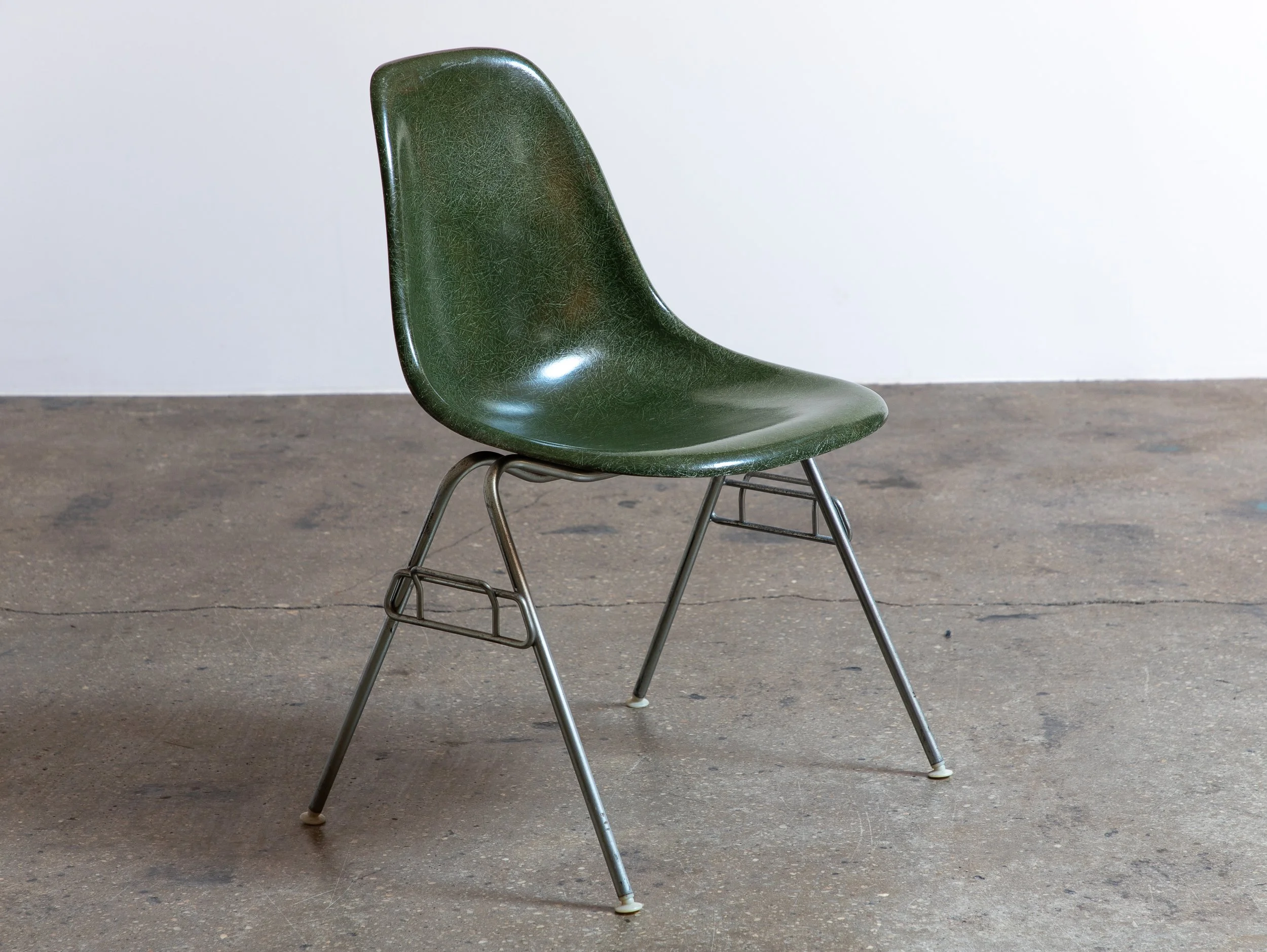 OAM_Original_Fiberglass_Chairs_Stacking_Multi_Color-6.jpg