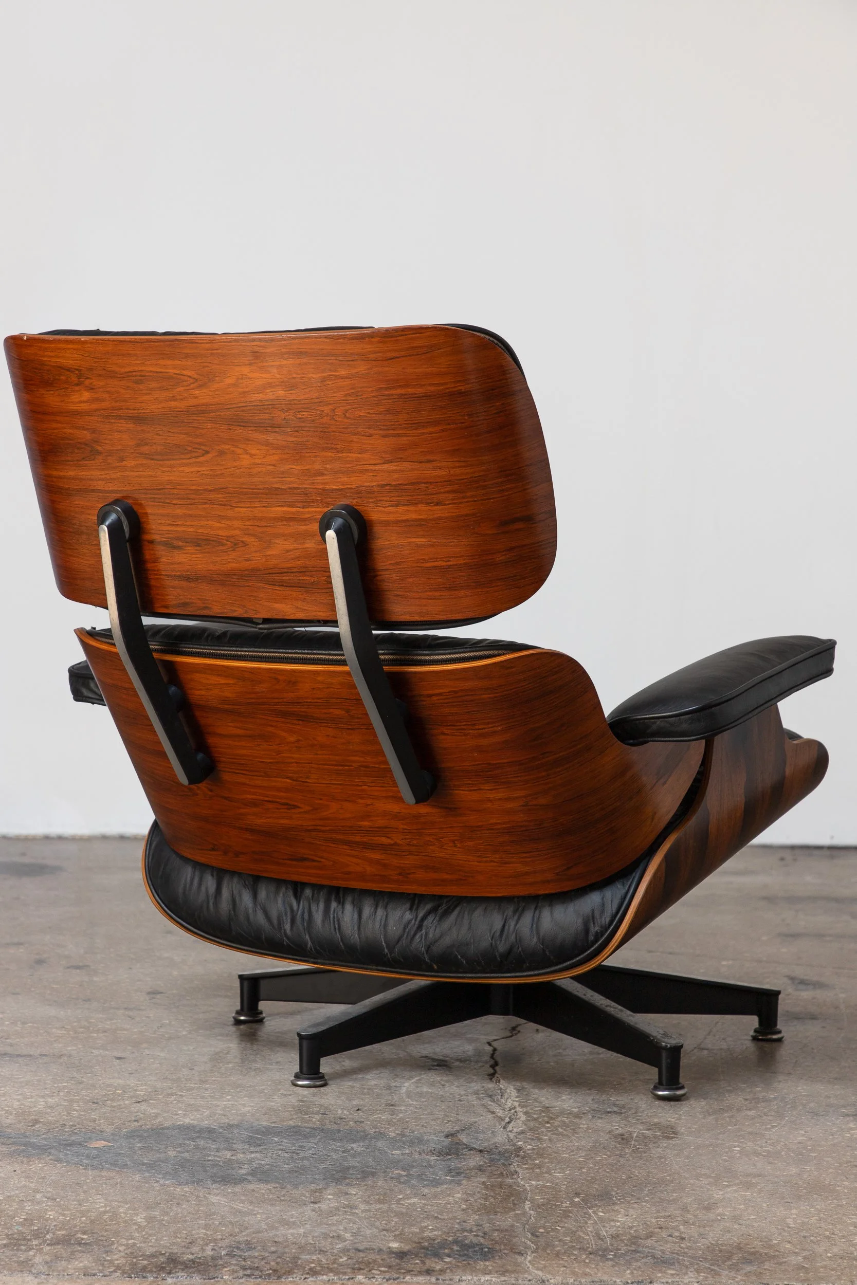 OAMNYC_Rosewood_670_671_Eames_Herman_Miller_Chair-6.jpg