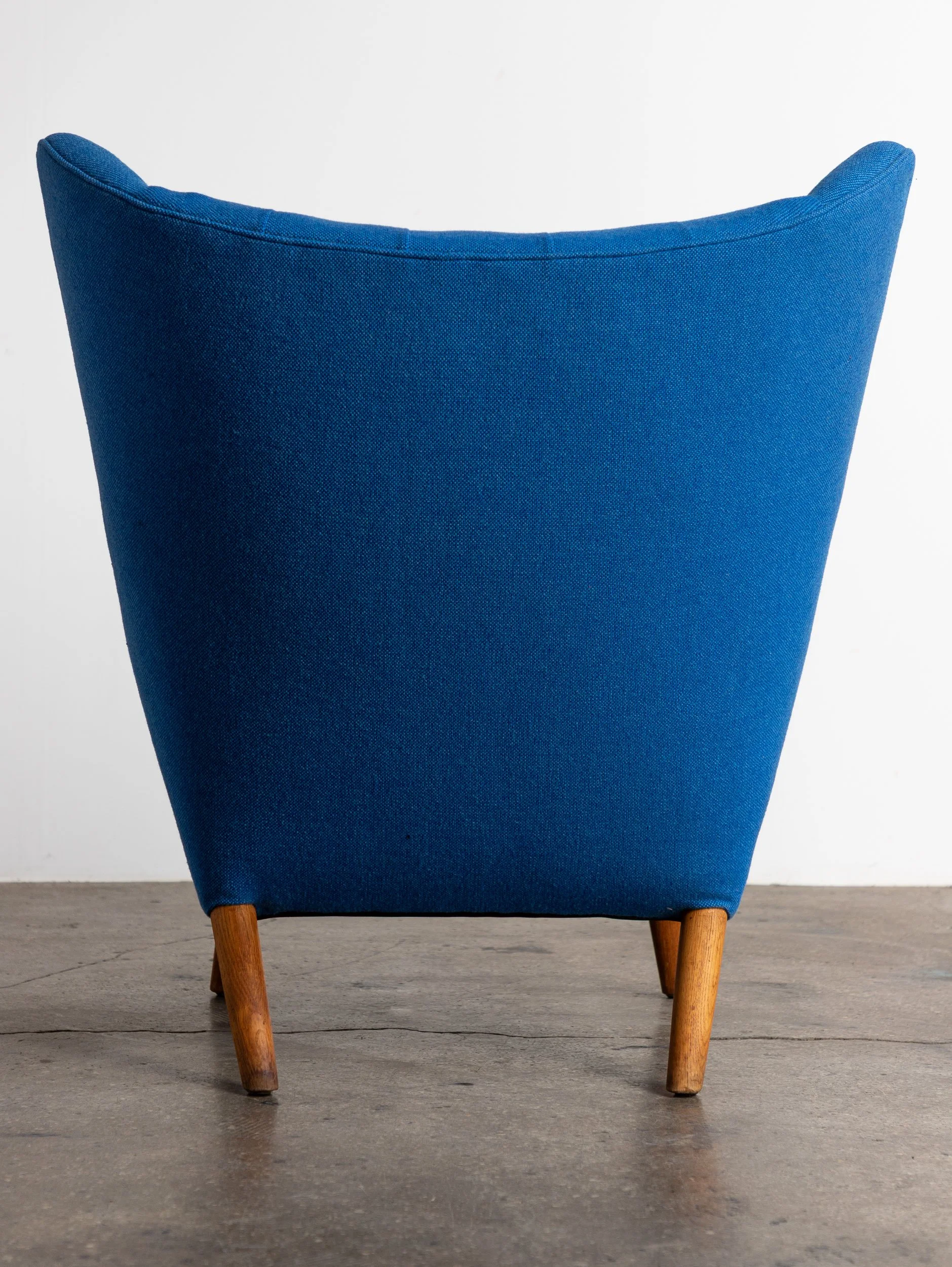 OAM_NYC_Hans_Wegner_Papa_Bear_Chair_Oak-16.jpg