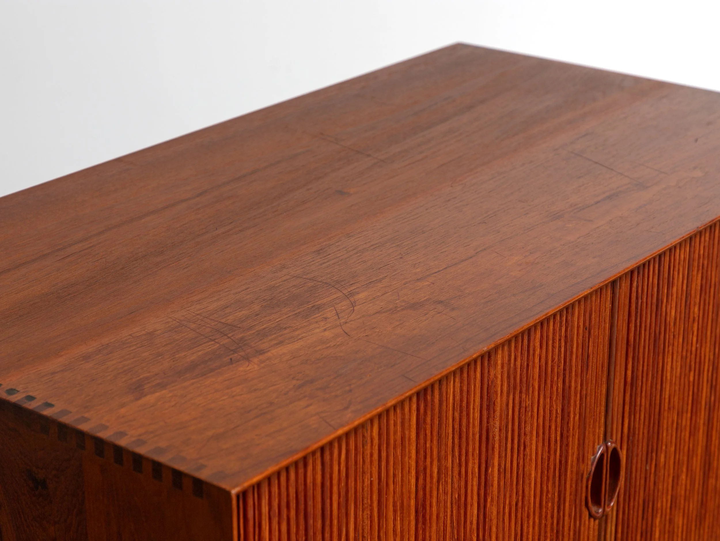 OAM_Soborg_Cabinet_Tambour_Cabinet-9.jpg