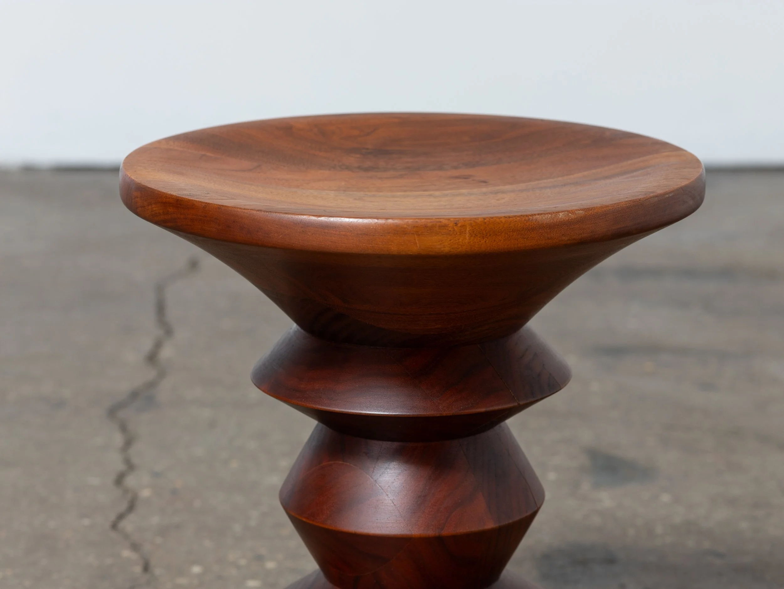 OAM_Eames_Time_Life_Stool_C_Example_1-6.jpg