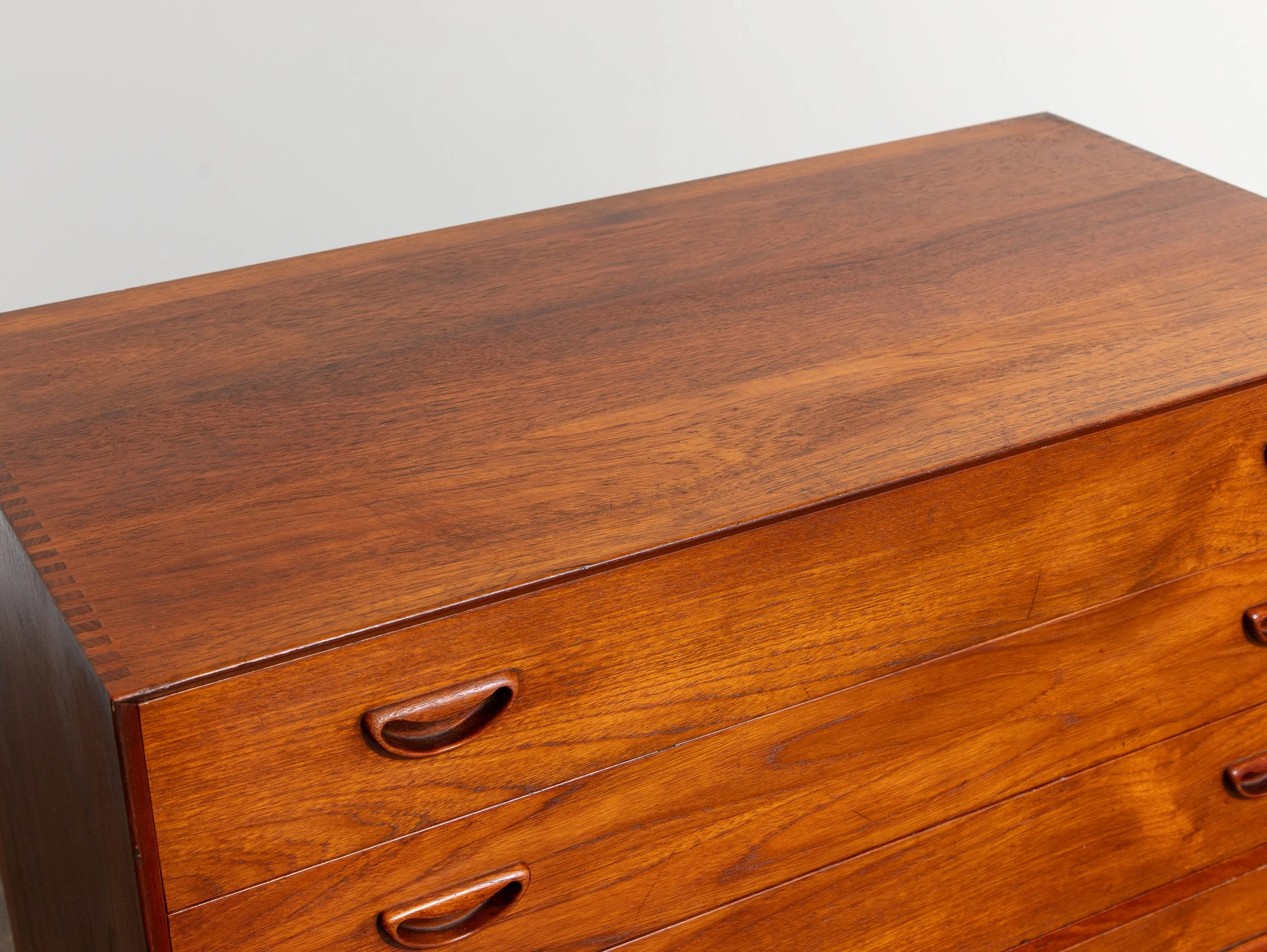 OAM_Peter_Hvidt_Dresser_Number 2-12.jpg