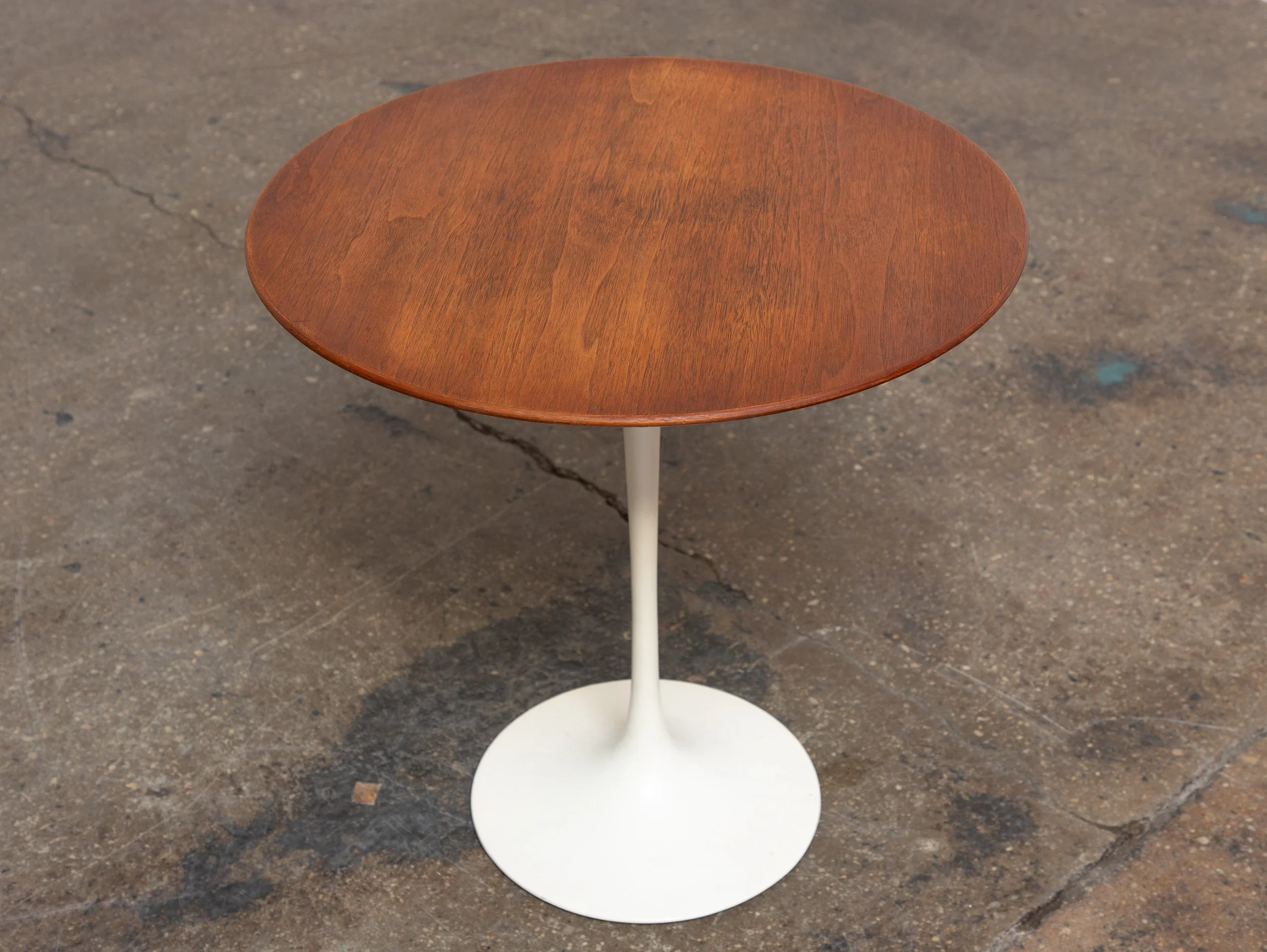 OAM_Pair_Knoll_Saarinen_Tables_Pair-10.jpg