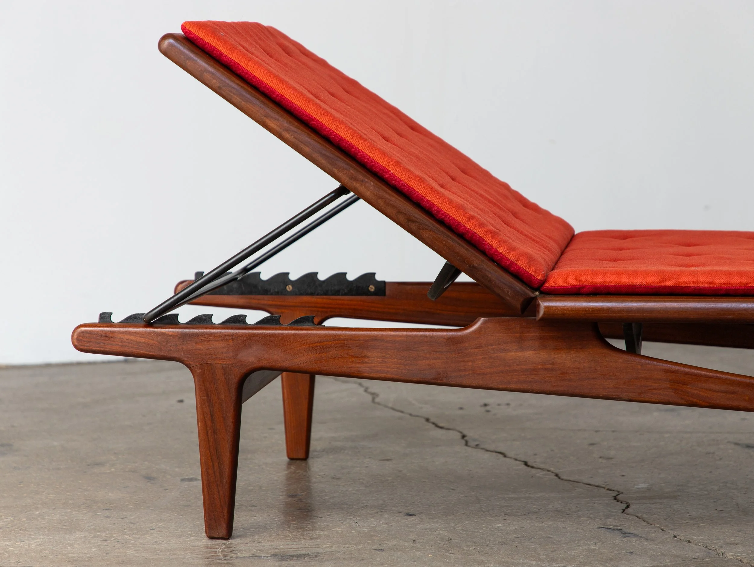 OAM_NYC_Hans_Wegner_GE_1_Daybed_Ottoman-12.jpg