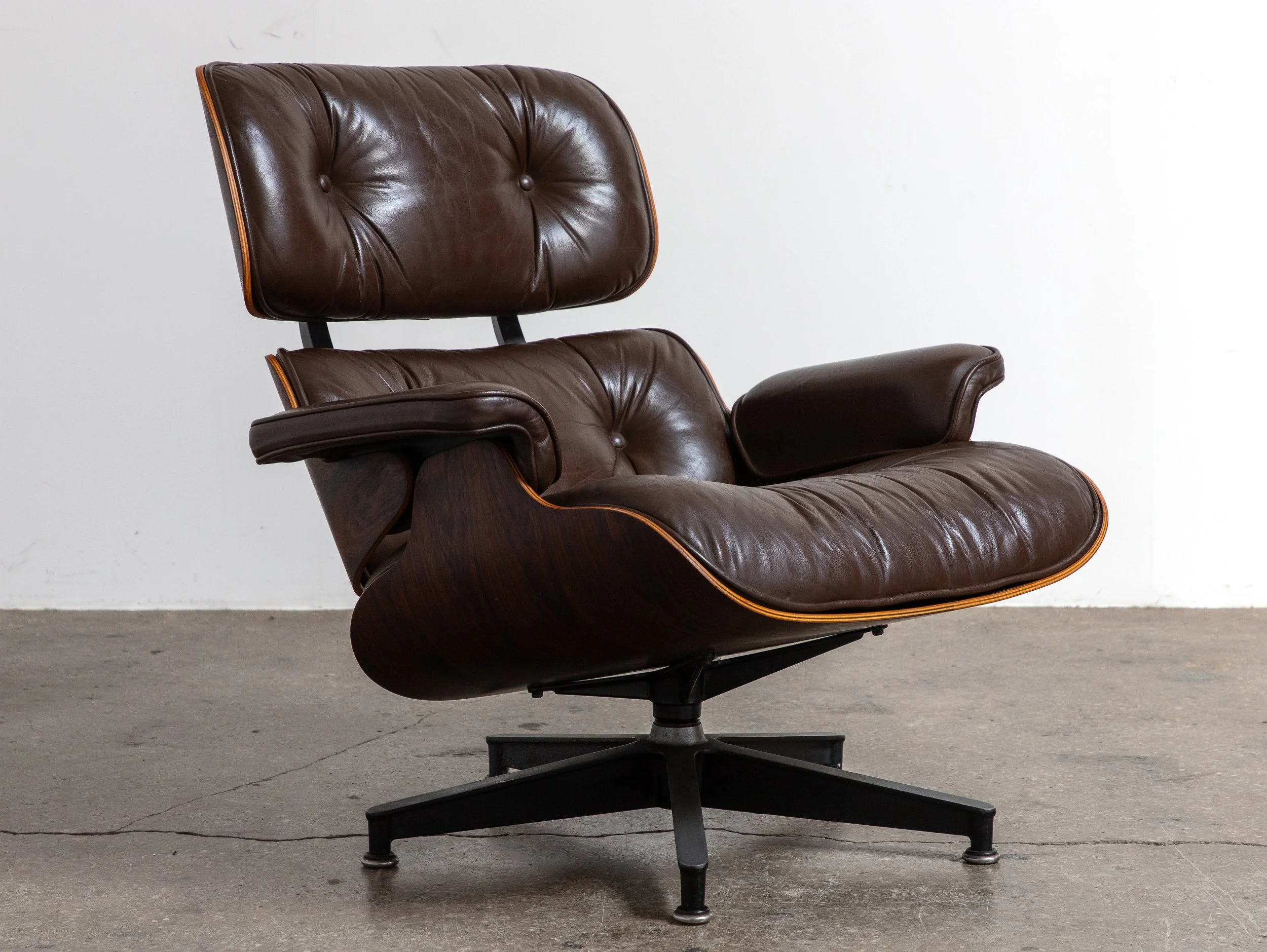 OAM_Eames_Herman_Miller_670_Ottoman_671_Set-4.jpg
