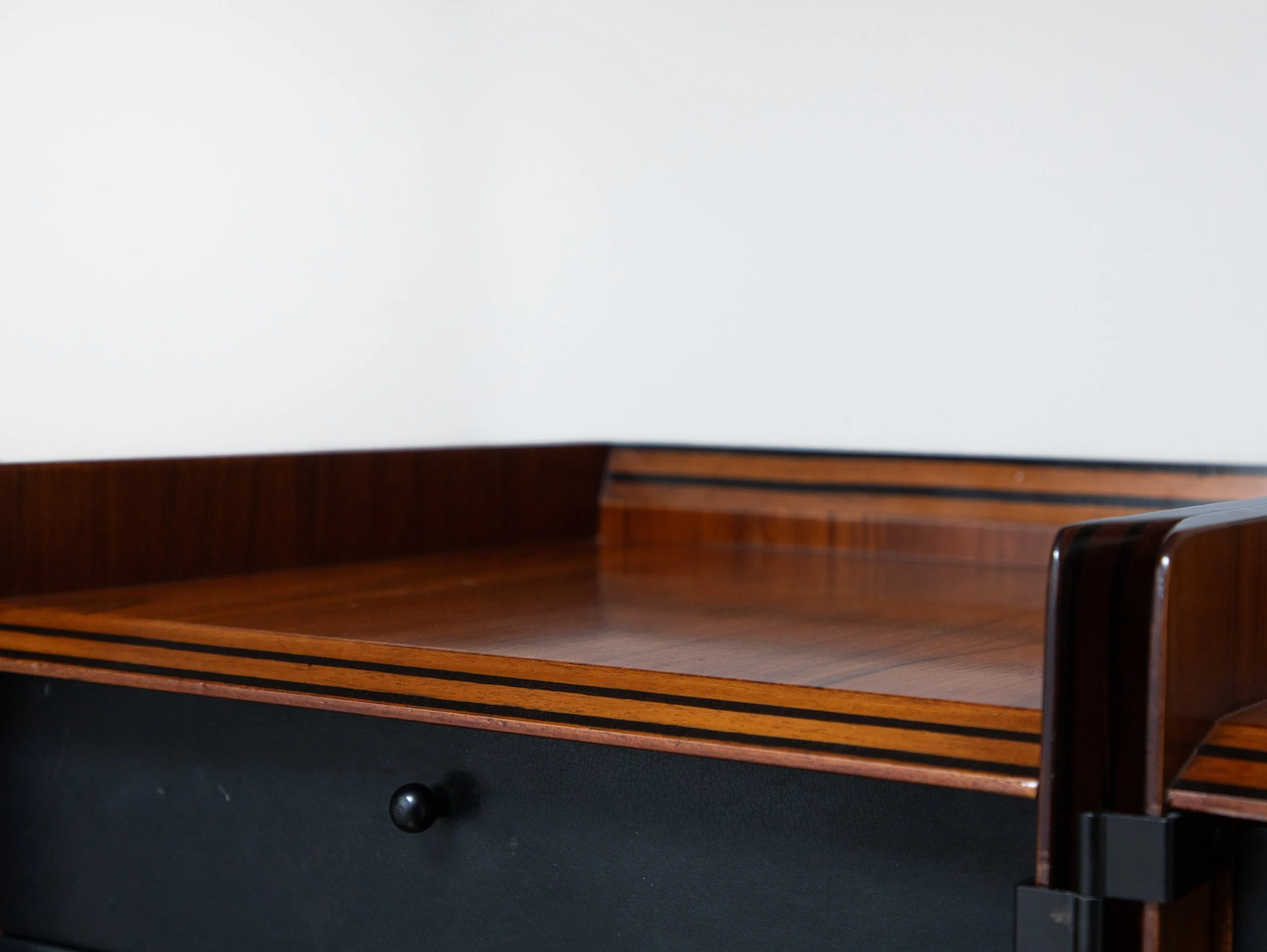 OAM_Tobia_Scarpa_BB_Italia_Maxalto_Gentleman's_Cabinets-10.jpg