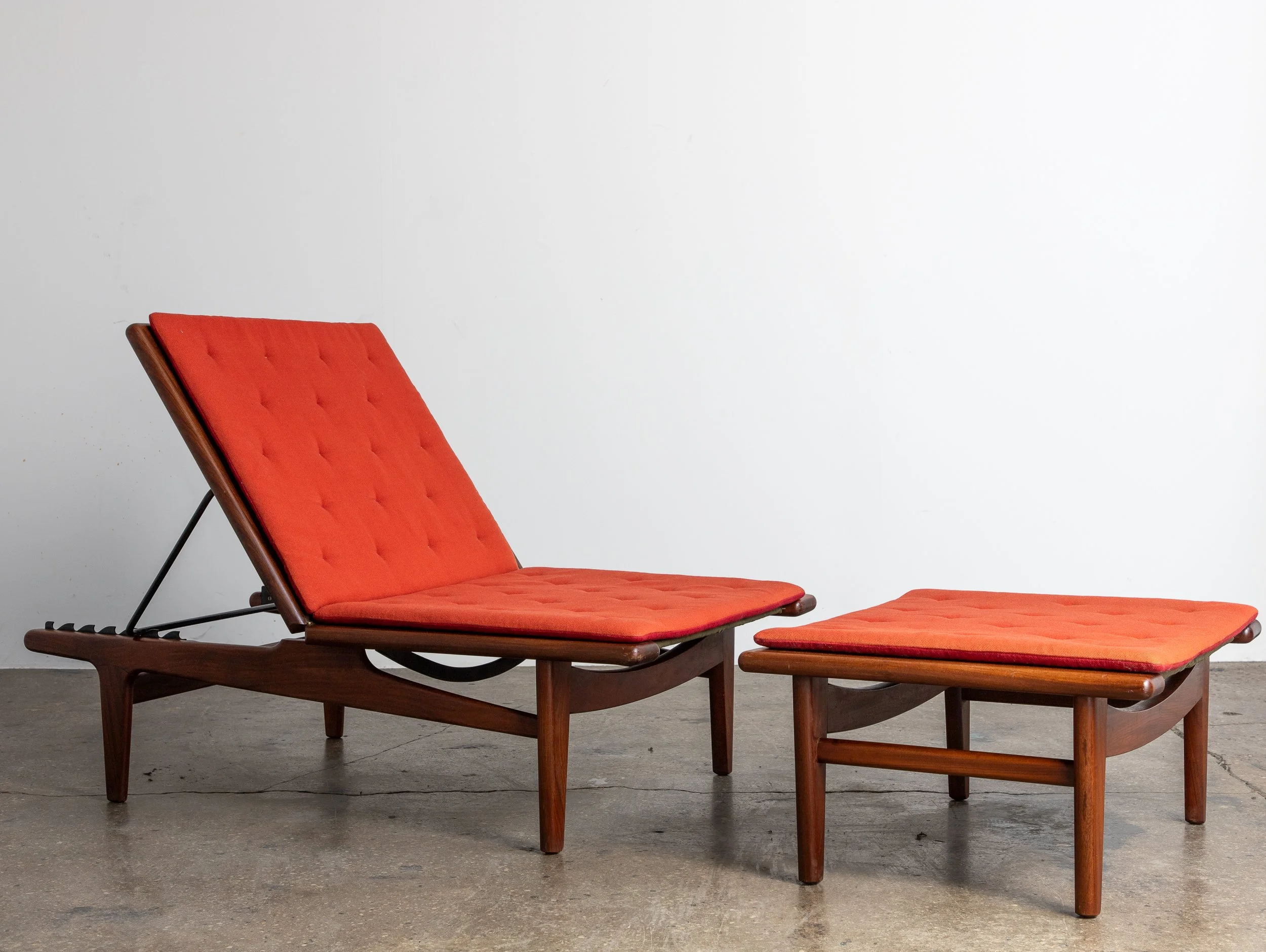 OAM_NYC_Hans_Wegner_GE_1_Daybed_Ottoman-1.jpg
