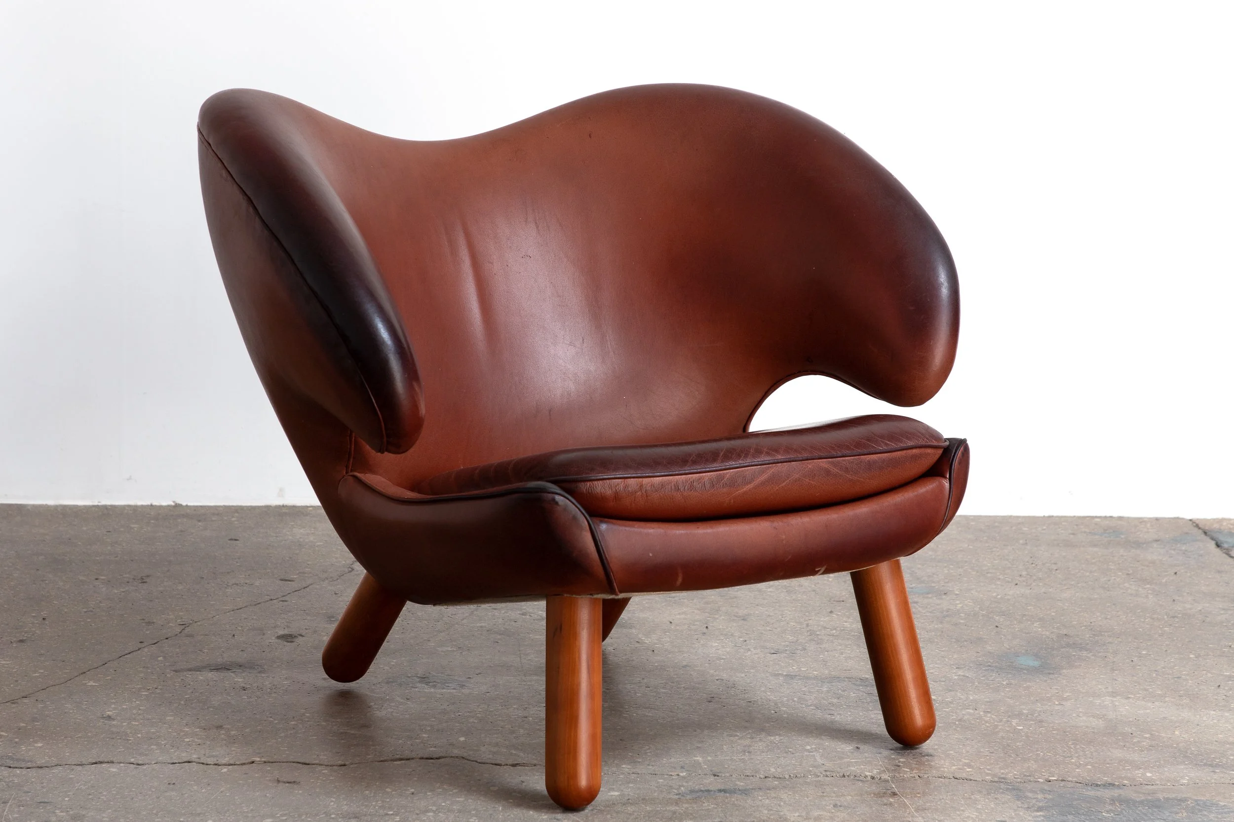 OAMNYC_Finn_Juhl_Pelican_Chair-4.jpg