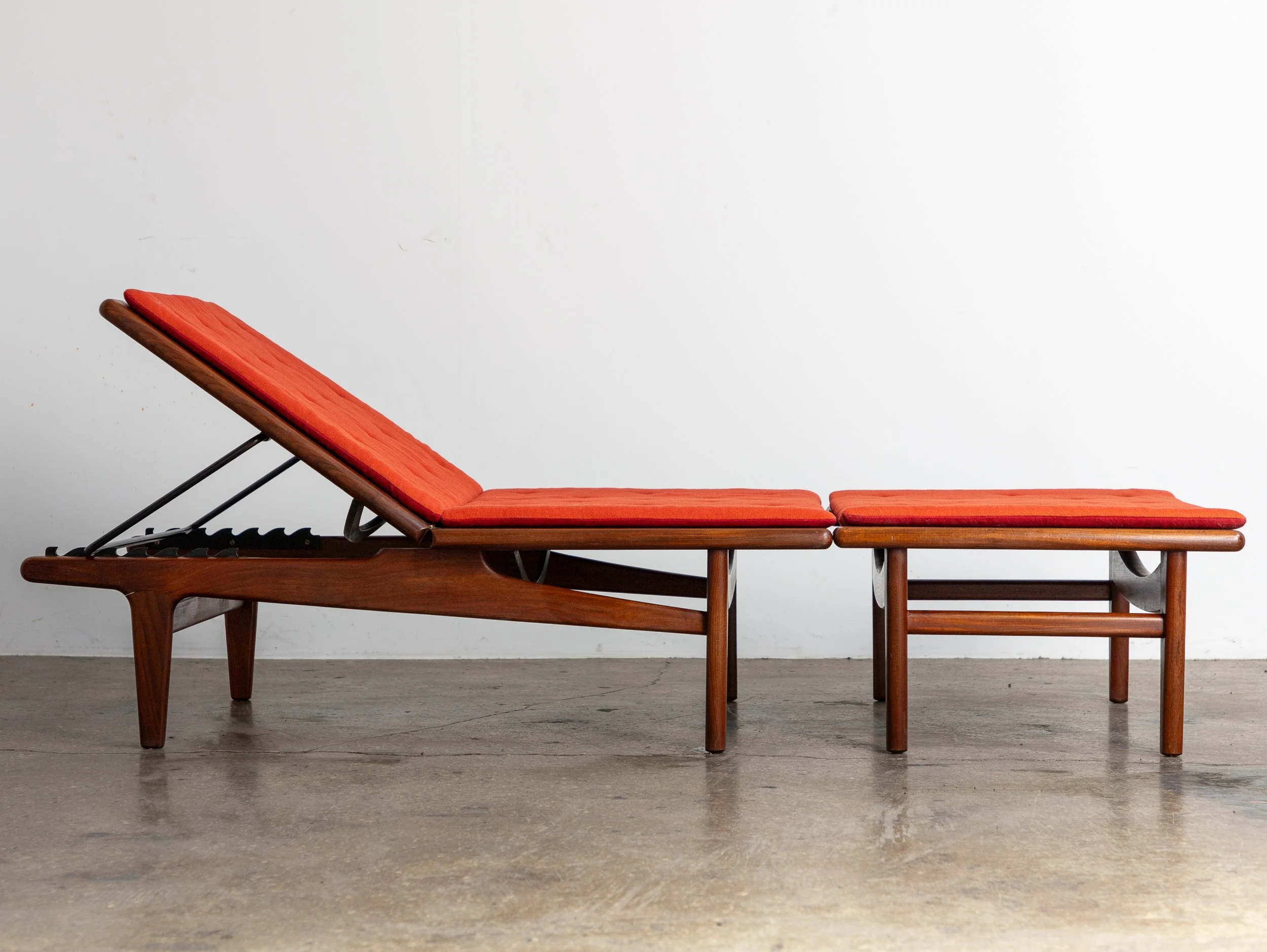 OAM_NYC_Hans_Wegner_GE_1_Daybed_Ottoman-5.jpg