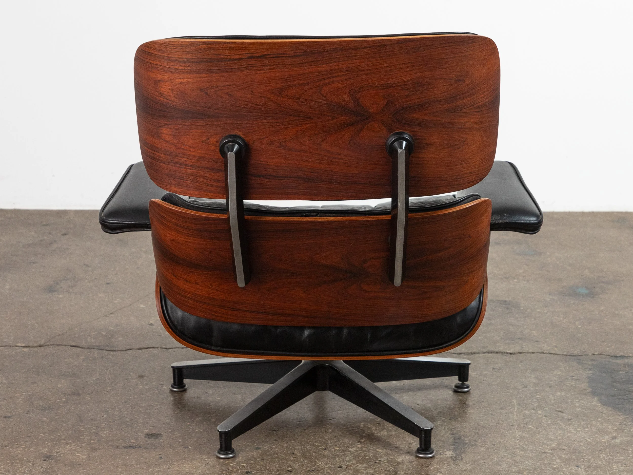 OAM_Eames_Herman_Miller_670_Black_Leather_Lounge_Chair-5.jpg